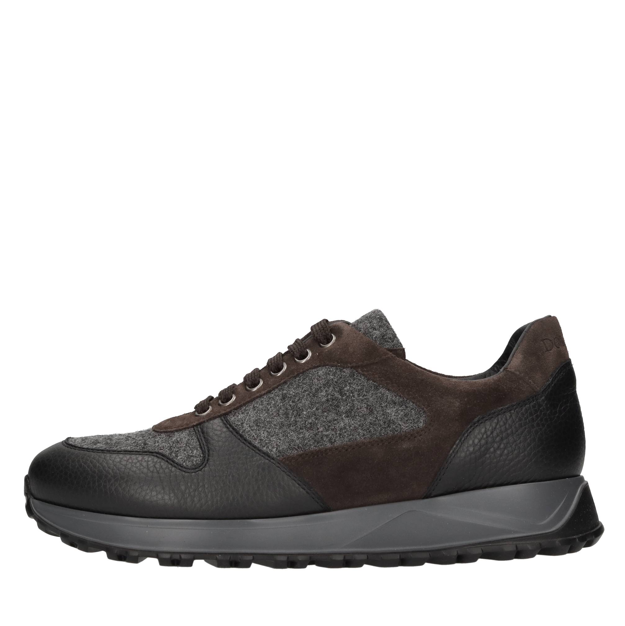 Doucal's Sneakers