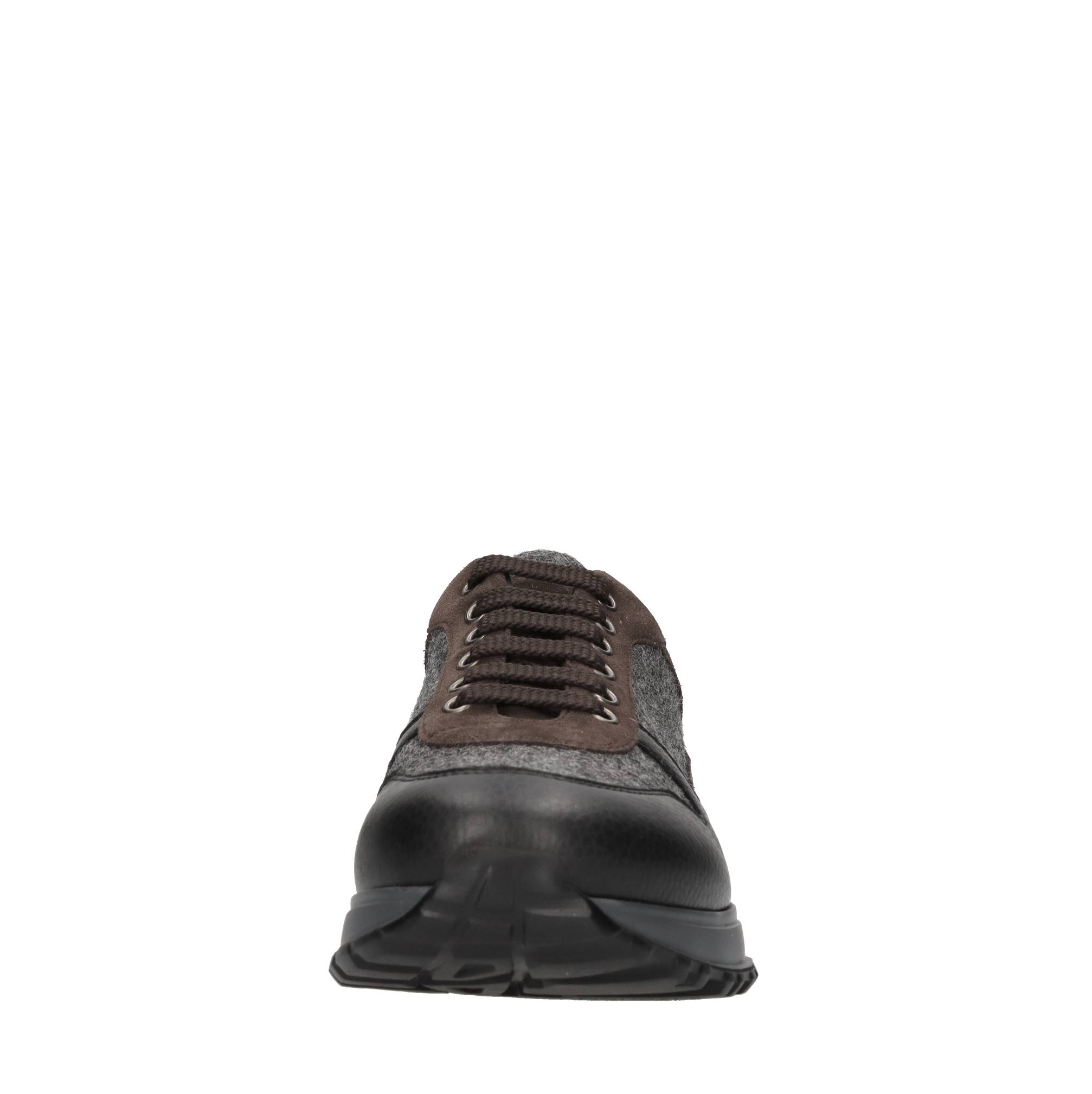Doucal's Sneakers