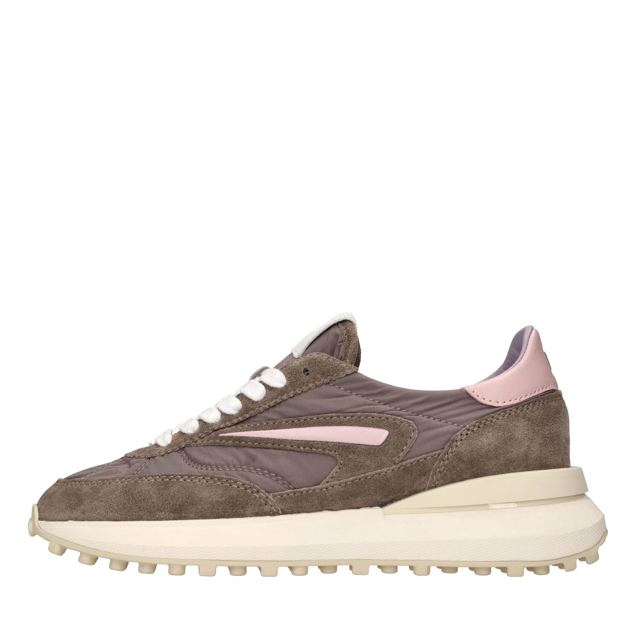 D.A.T.E. Sneakers