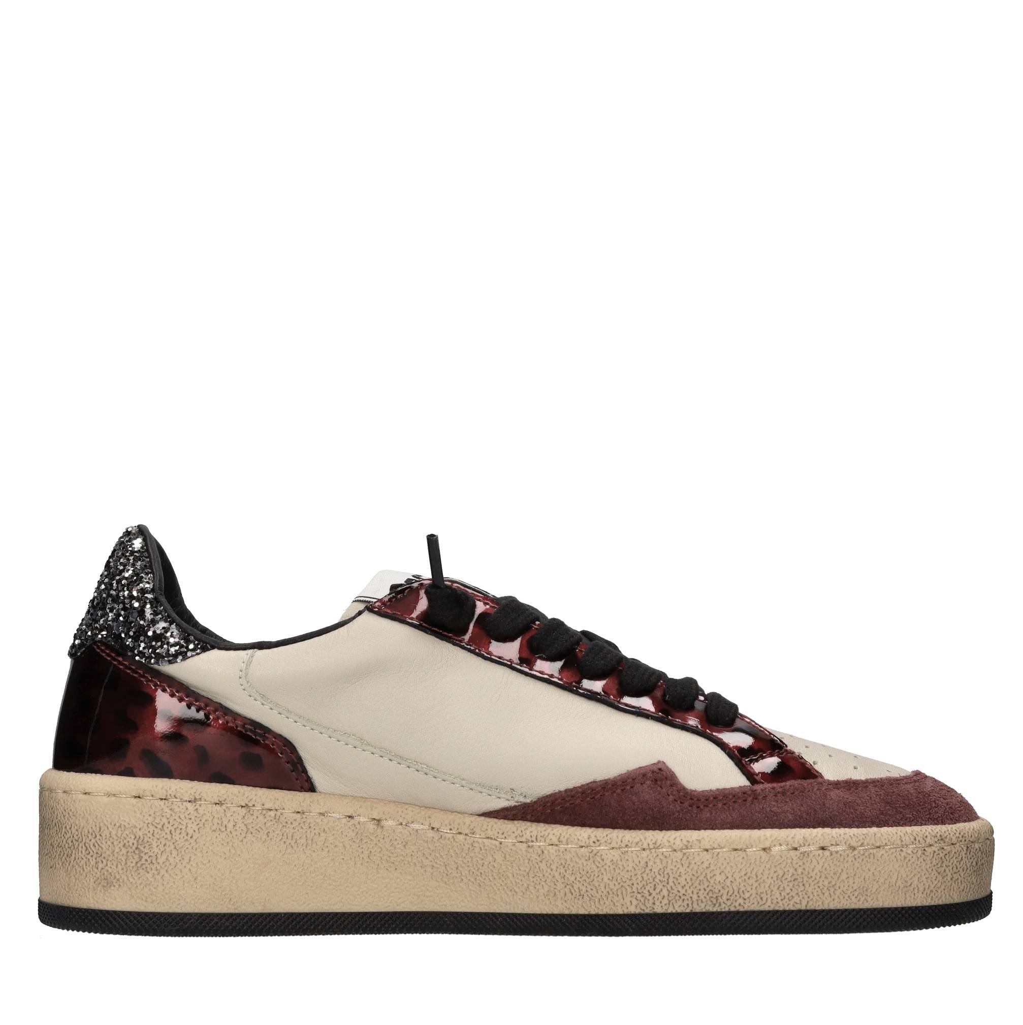 4B12 Sneakers