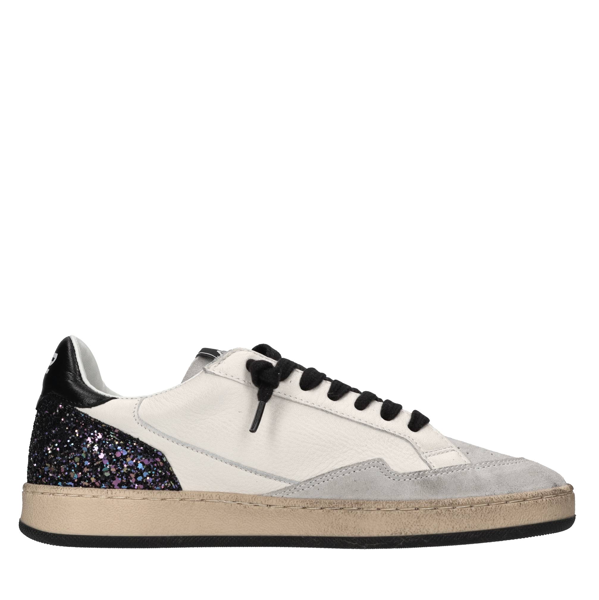 4B12 Sneakers