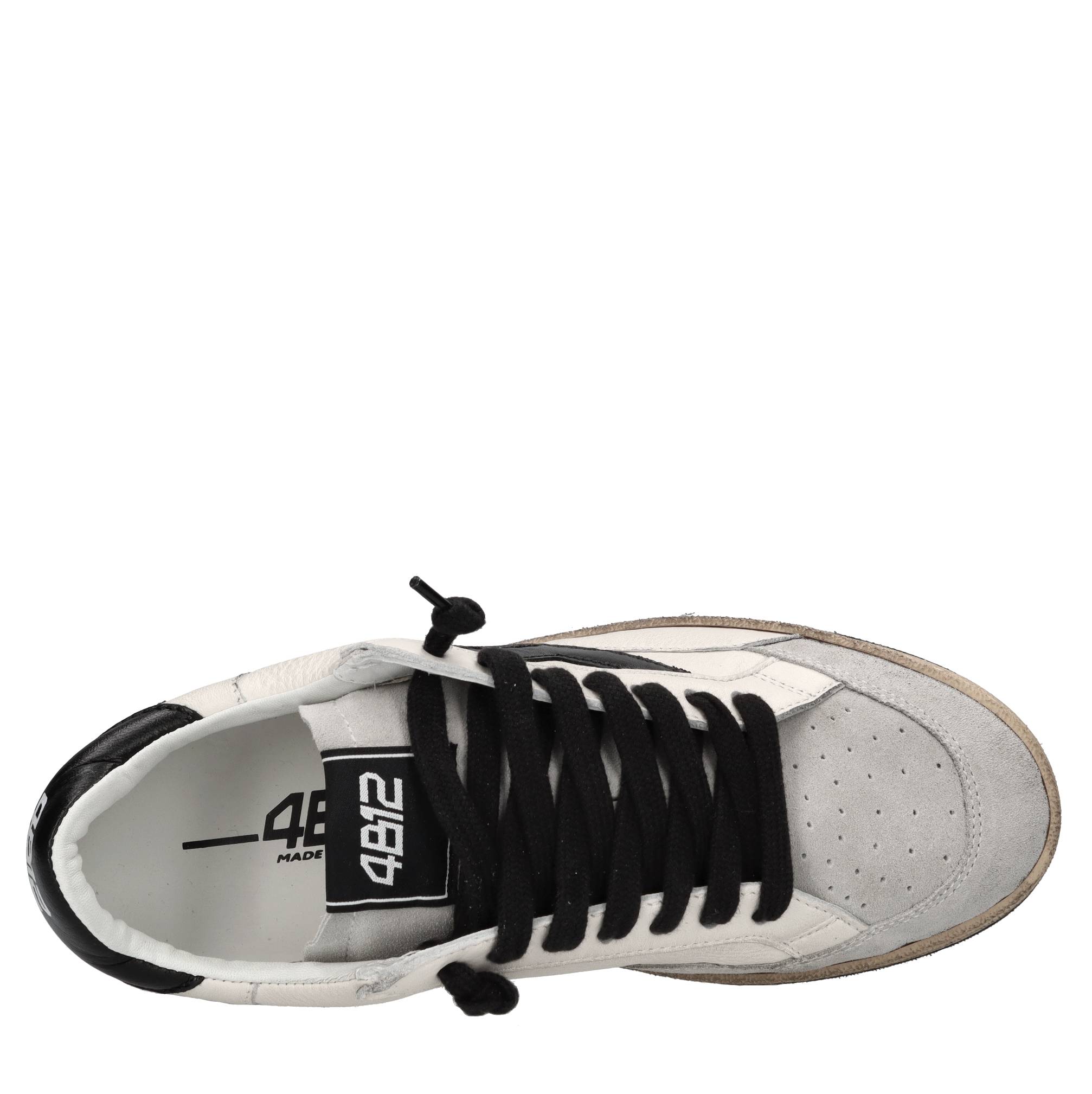 4B12 Sneakers