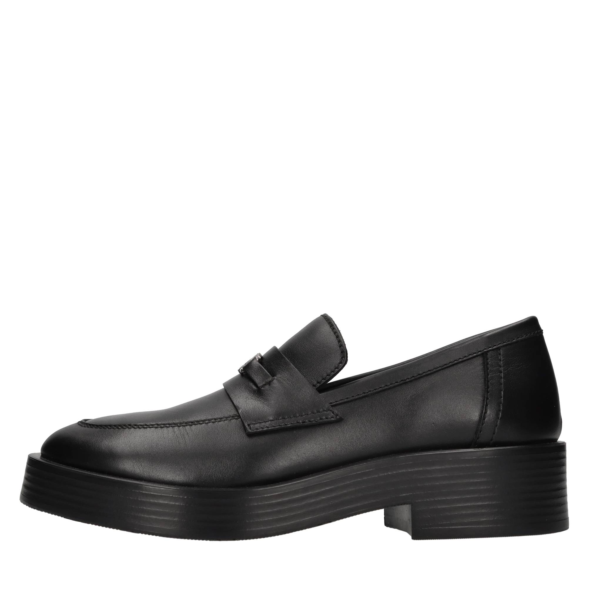 Casadei Scarpe basse Nero
