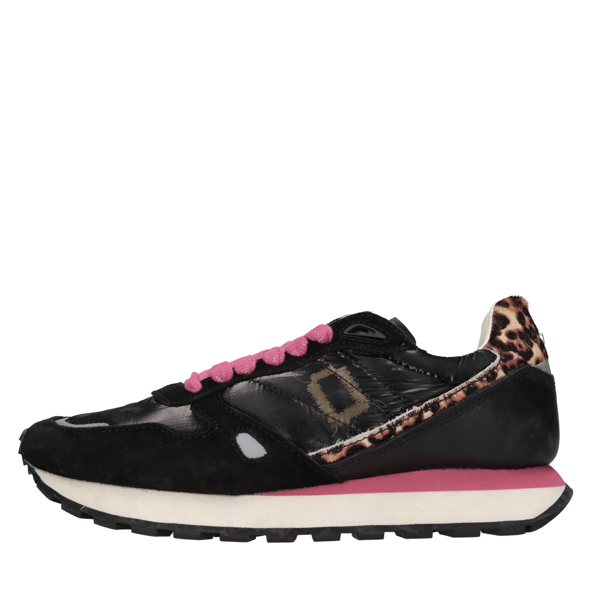 MONOWAY Sneakers