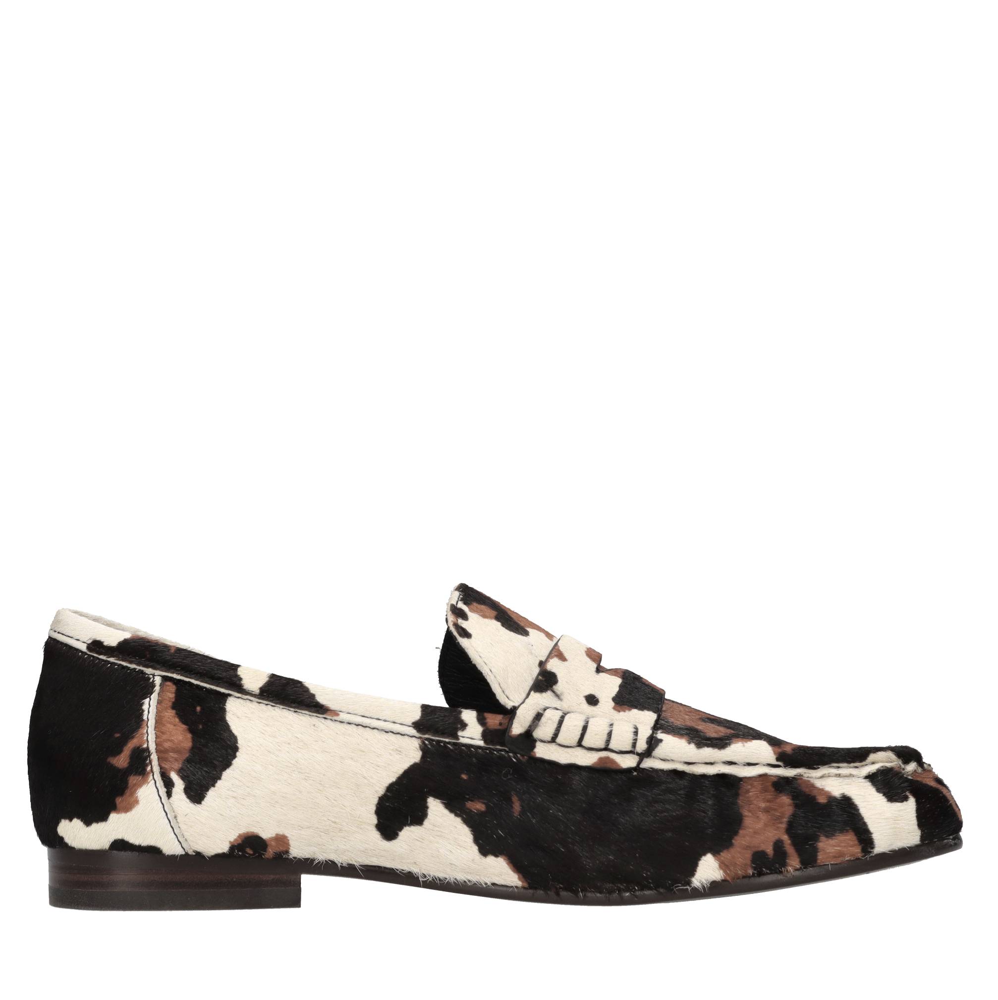 BIBI LOU Flat shoes