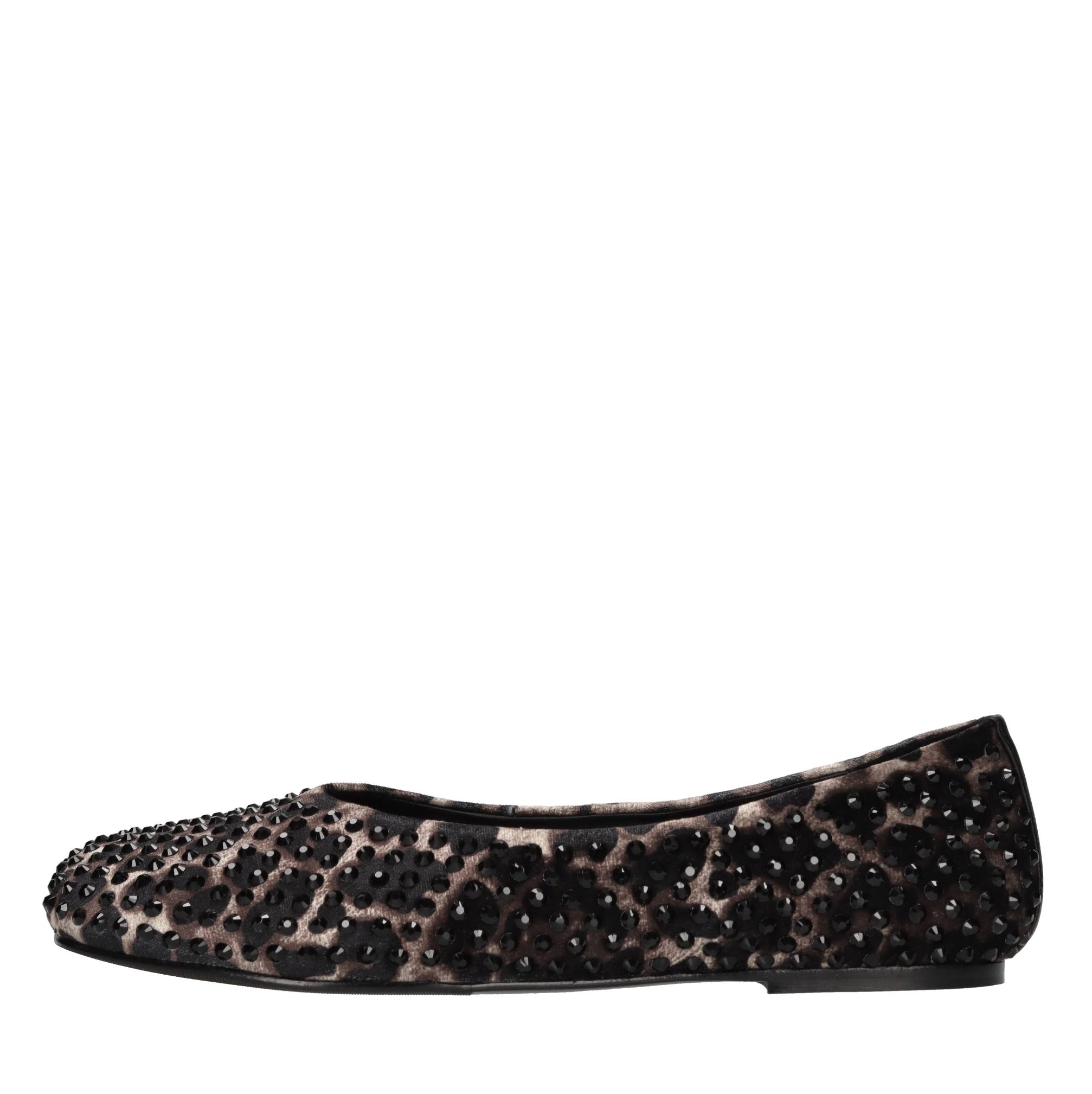 Strategia Lage schoenen Dieren