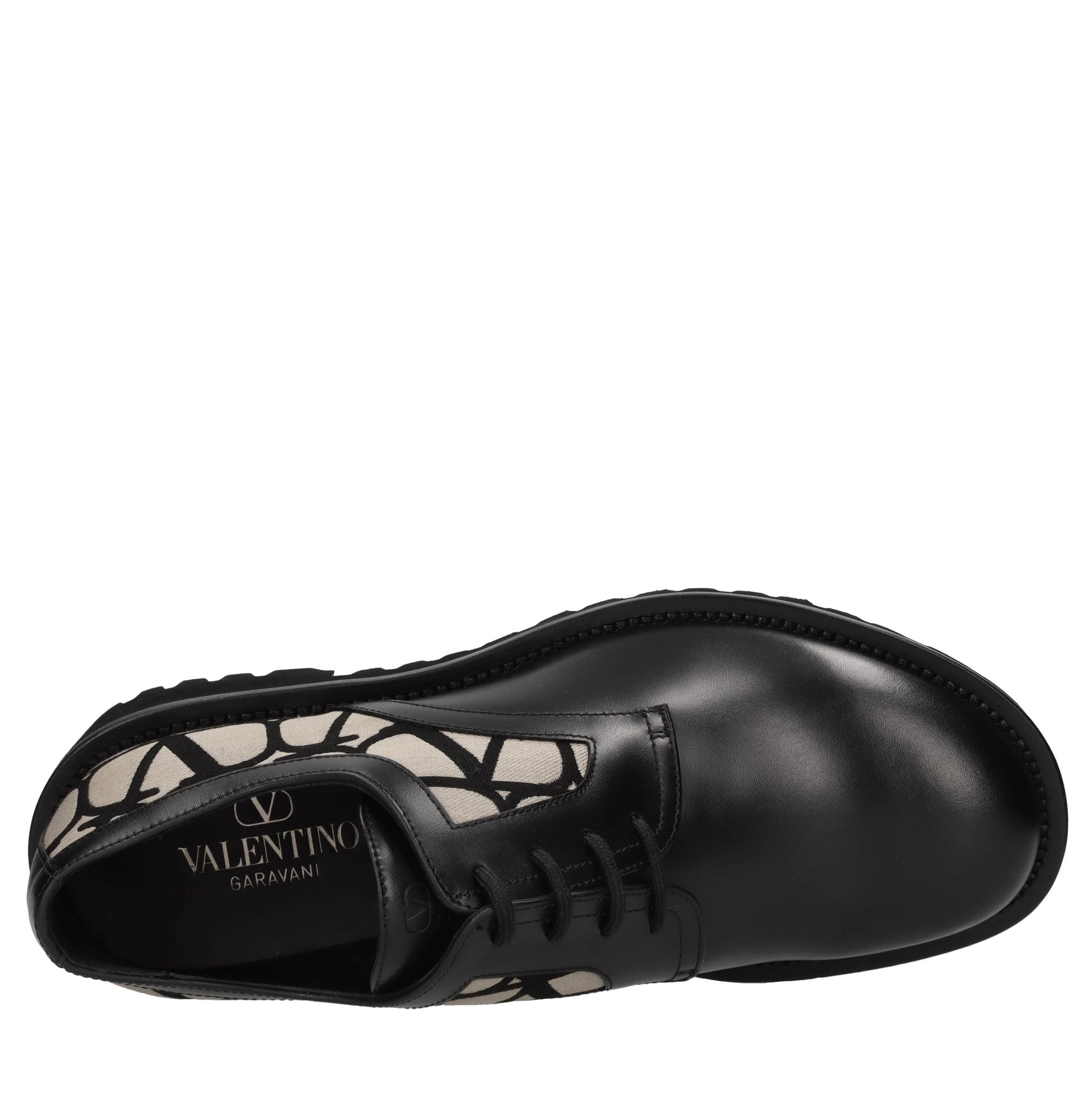Valentino Garavani Flat shoes