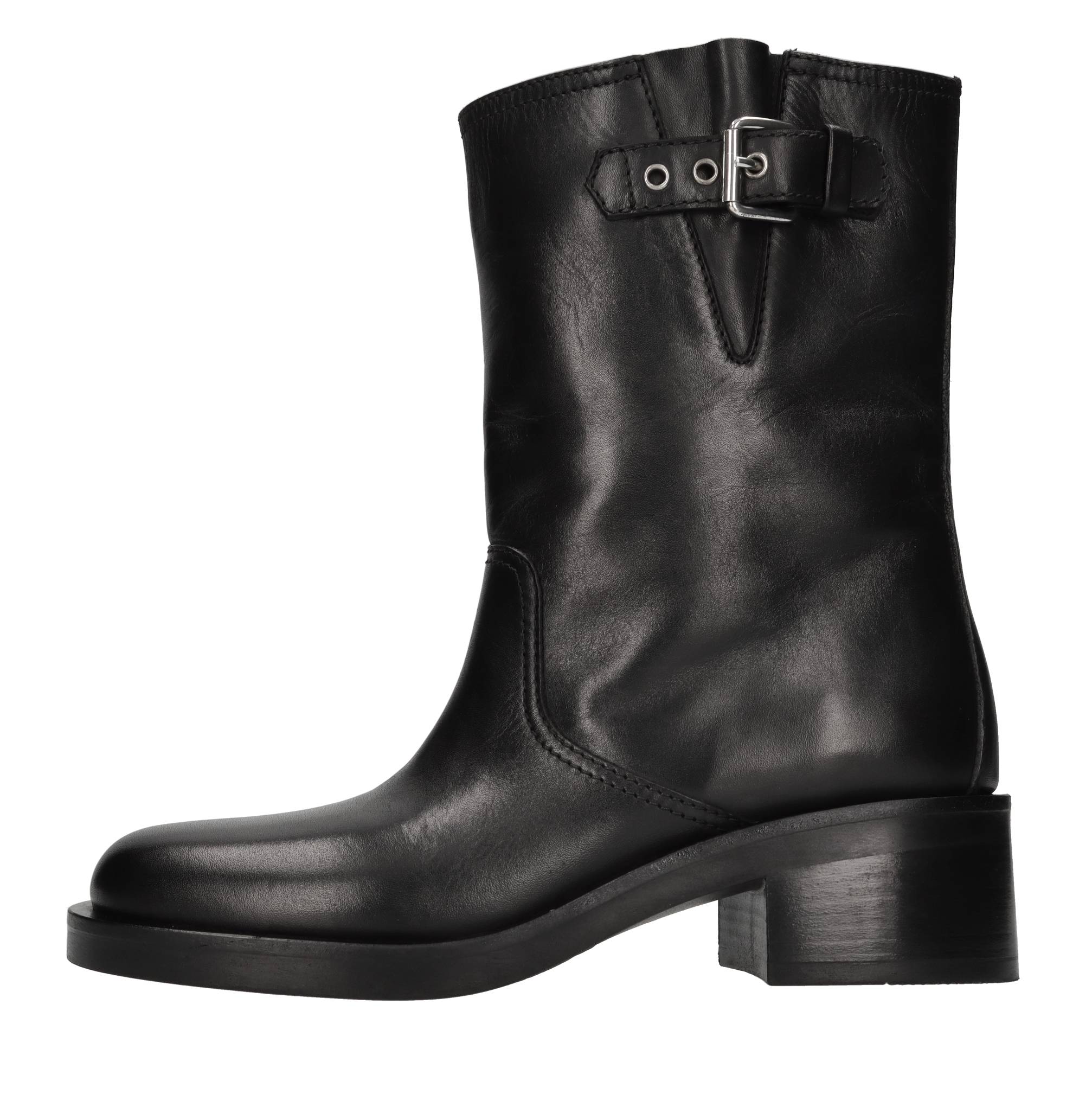 Strategia Boots