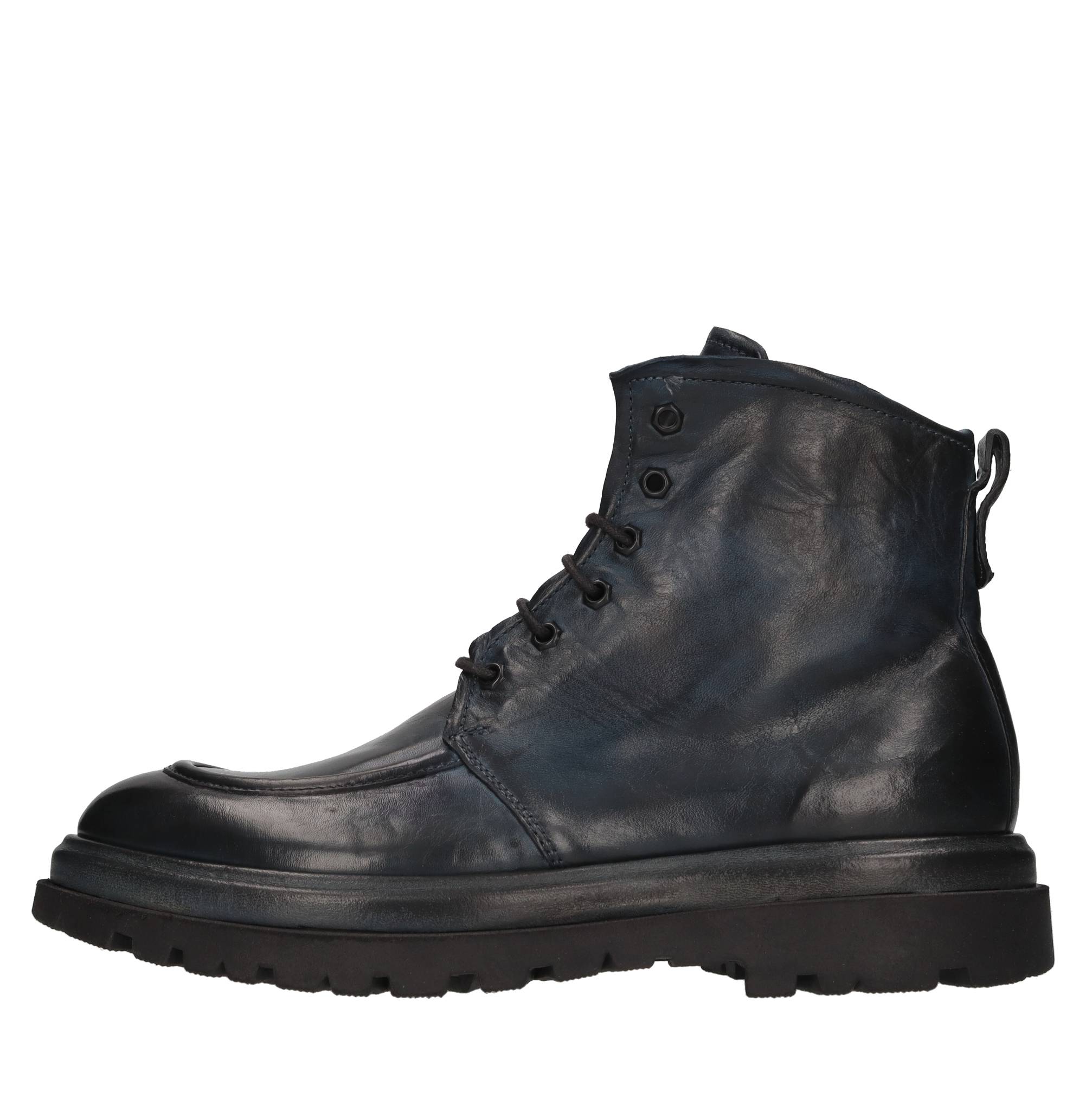 Pawelk's Boots