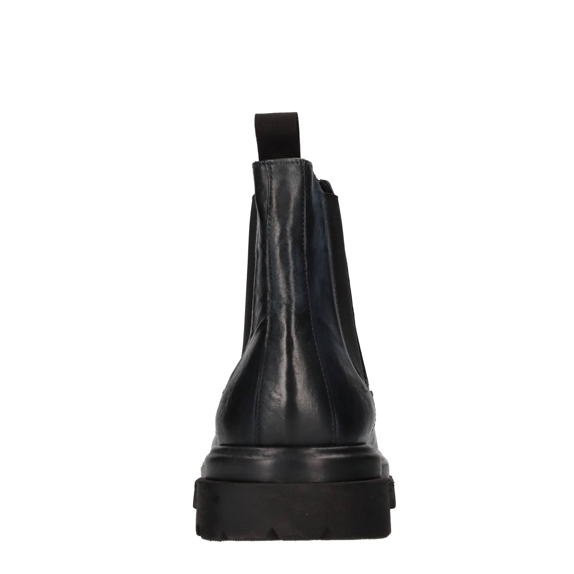 Pawelk's Boots