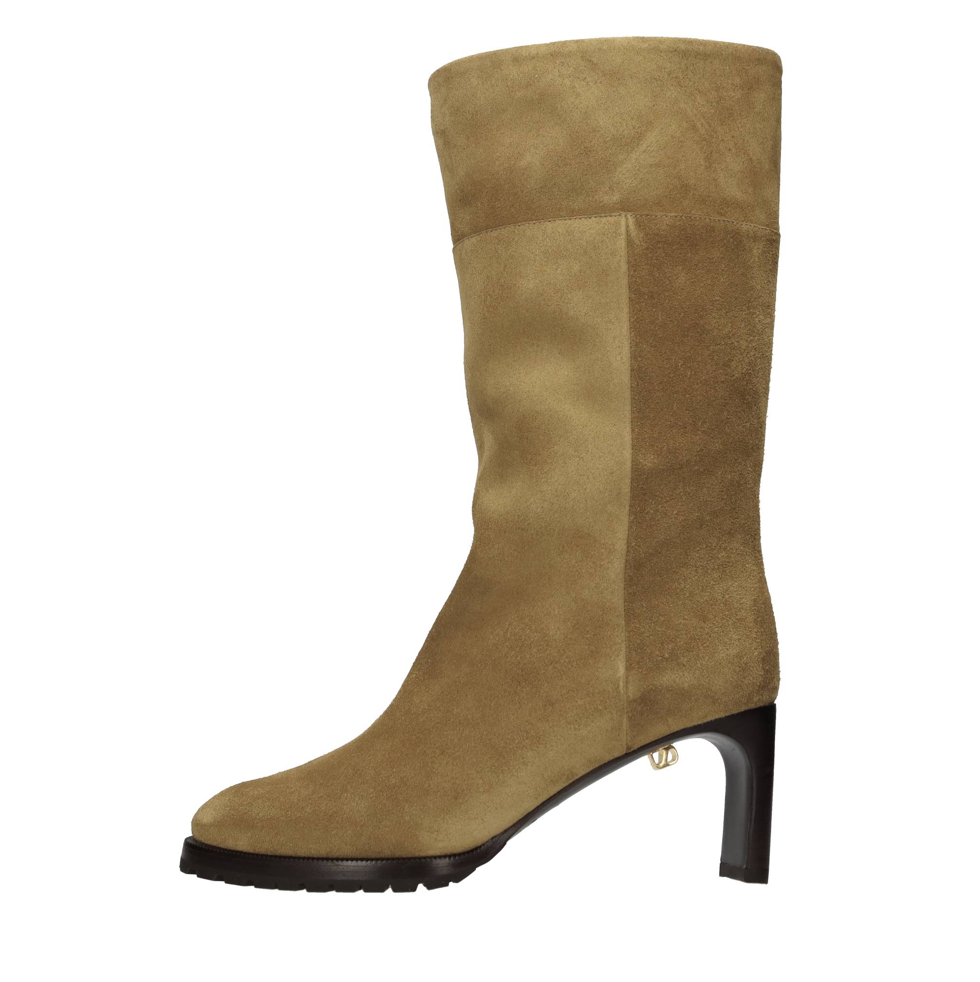 SKORPIOS Boots