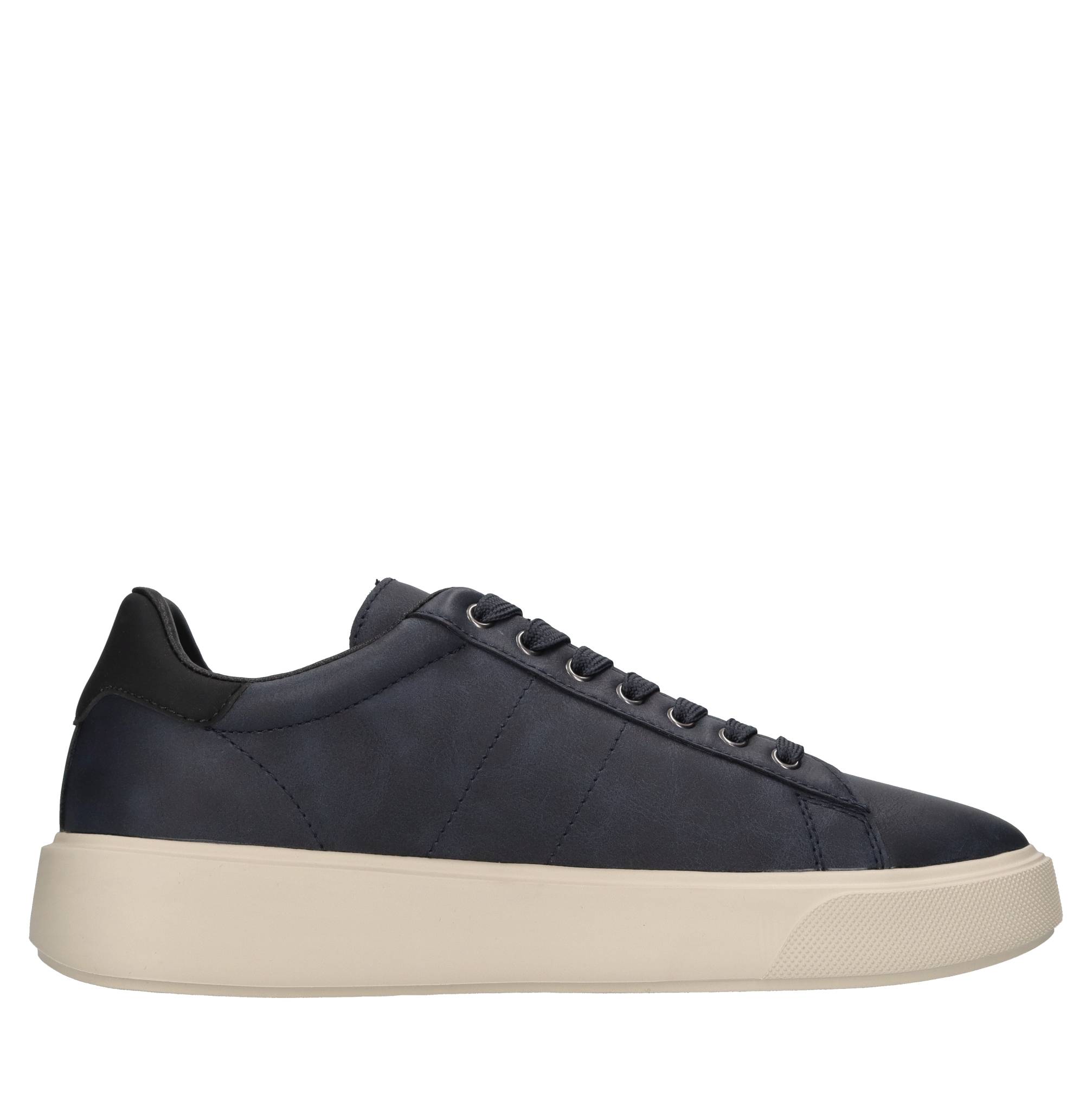 Blauer Sneakers