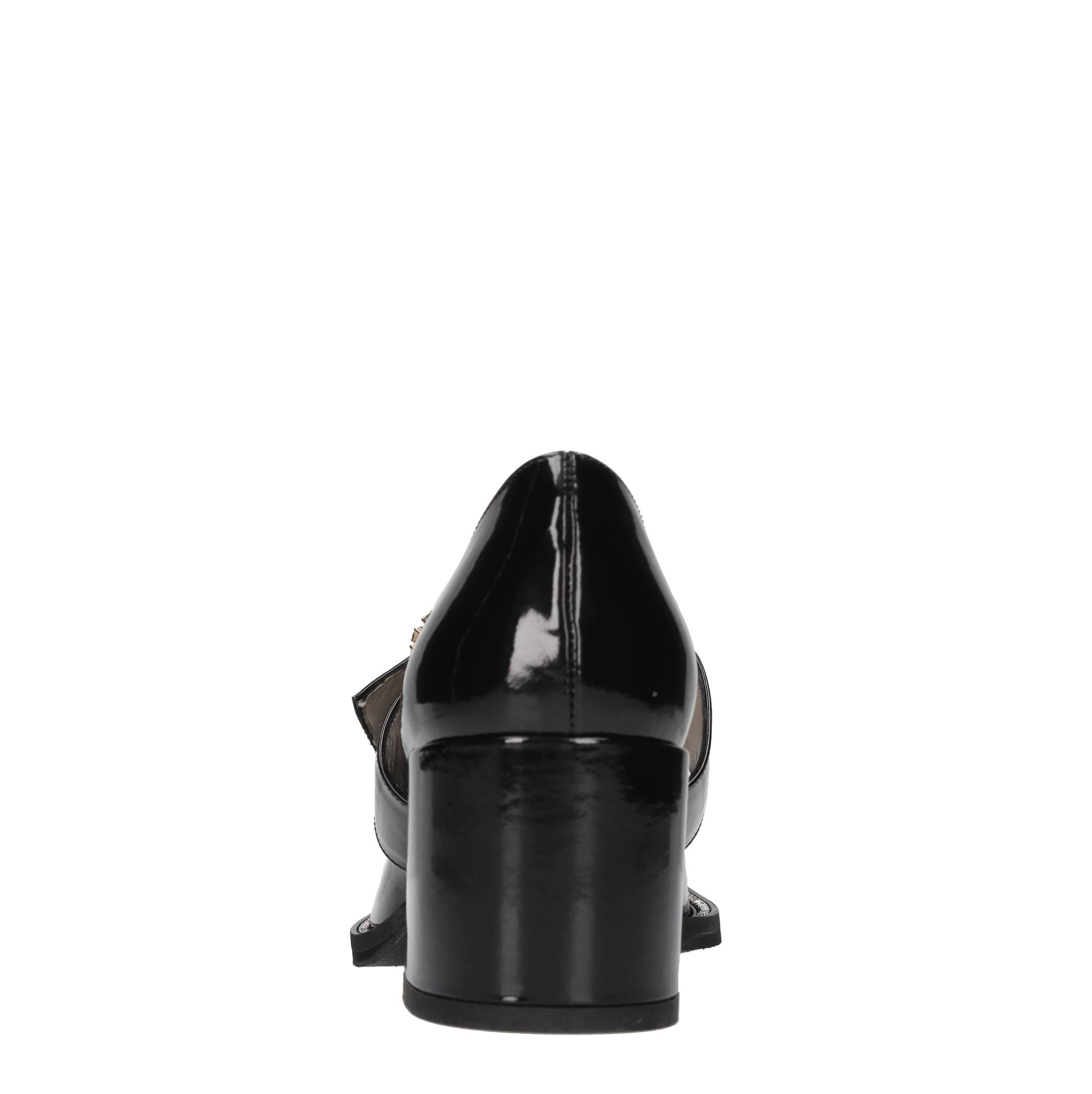 N°21 Zapatos con tacón negro
