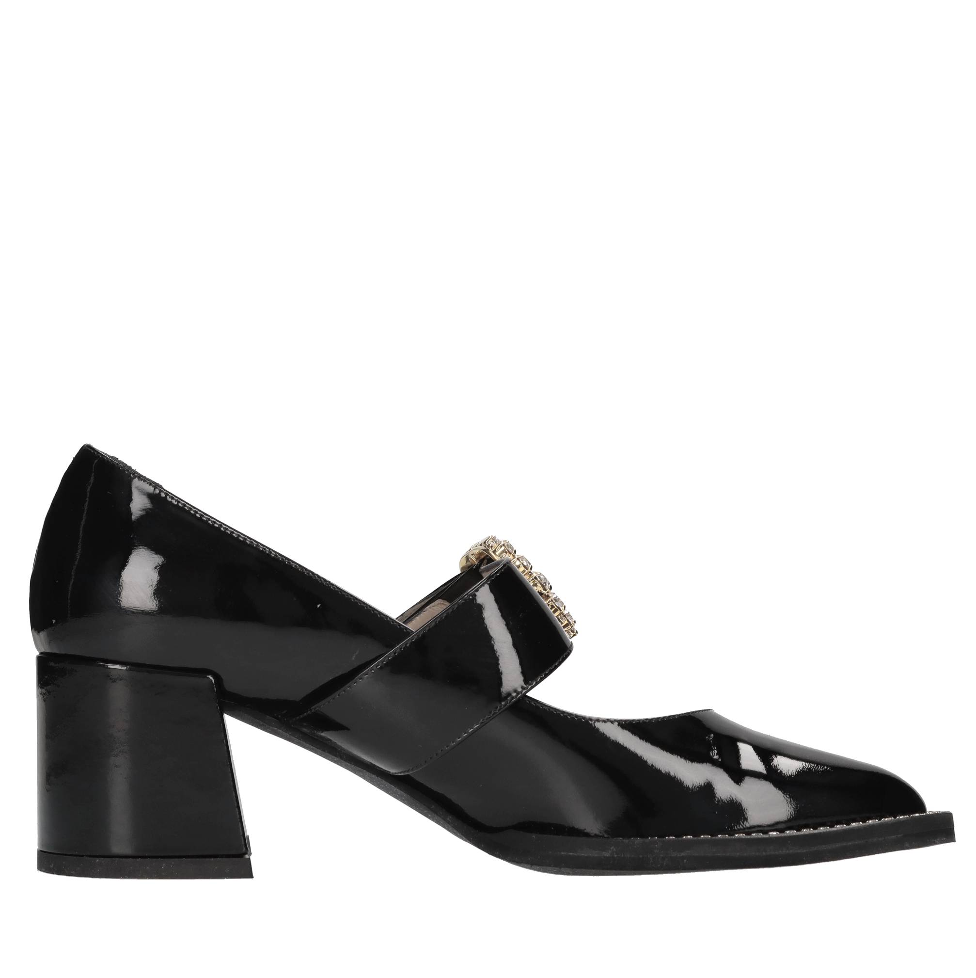 N°21 Zapatos con tacón negro