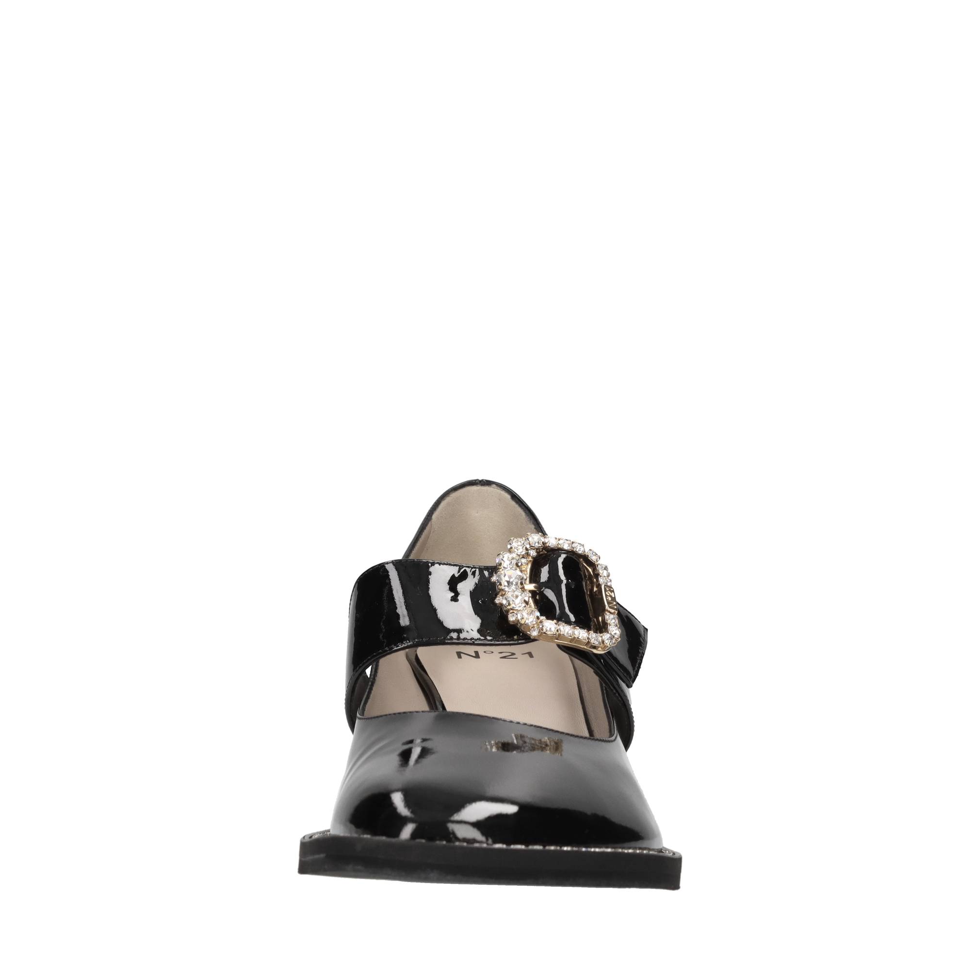 N°21 Zapatos con tacón negro