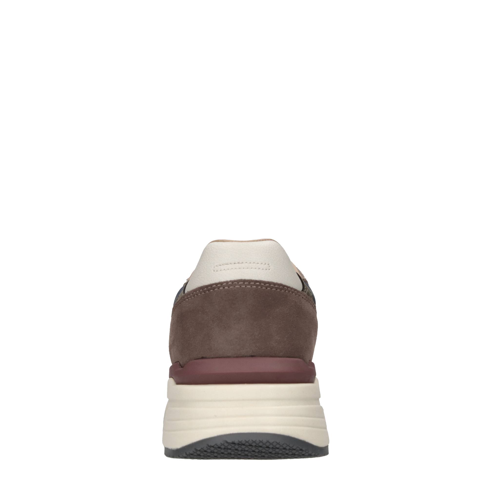 Blauer Sneakers