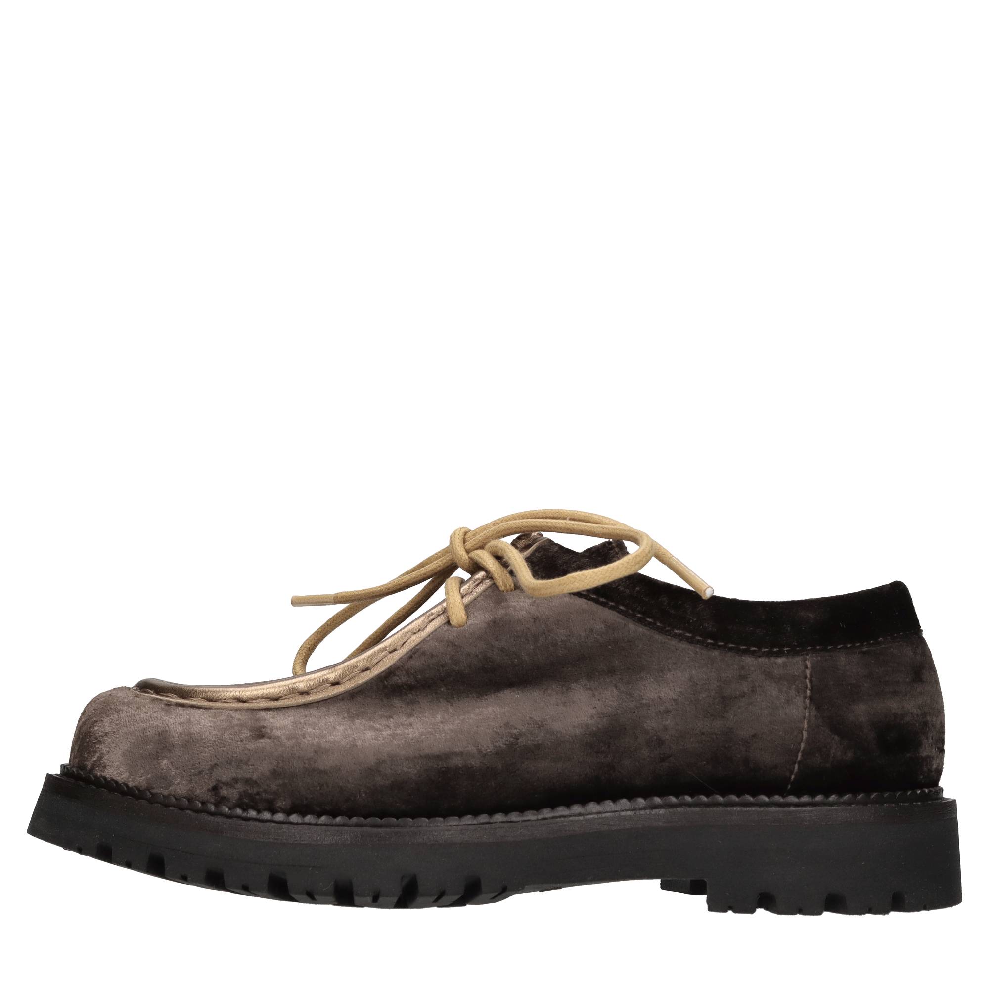 Argilla Chaussures basses Brown