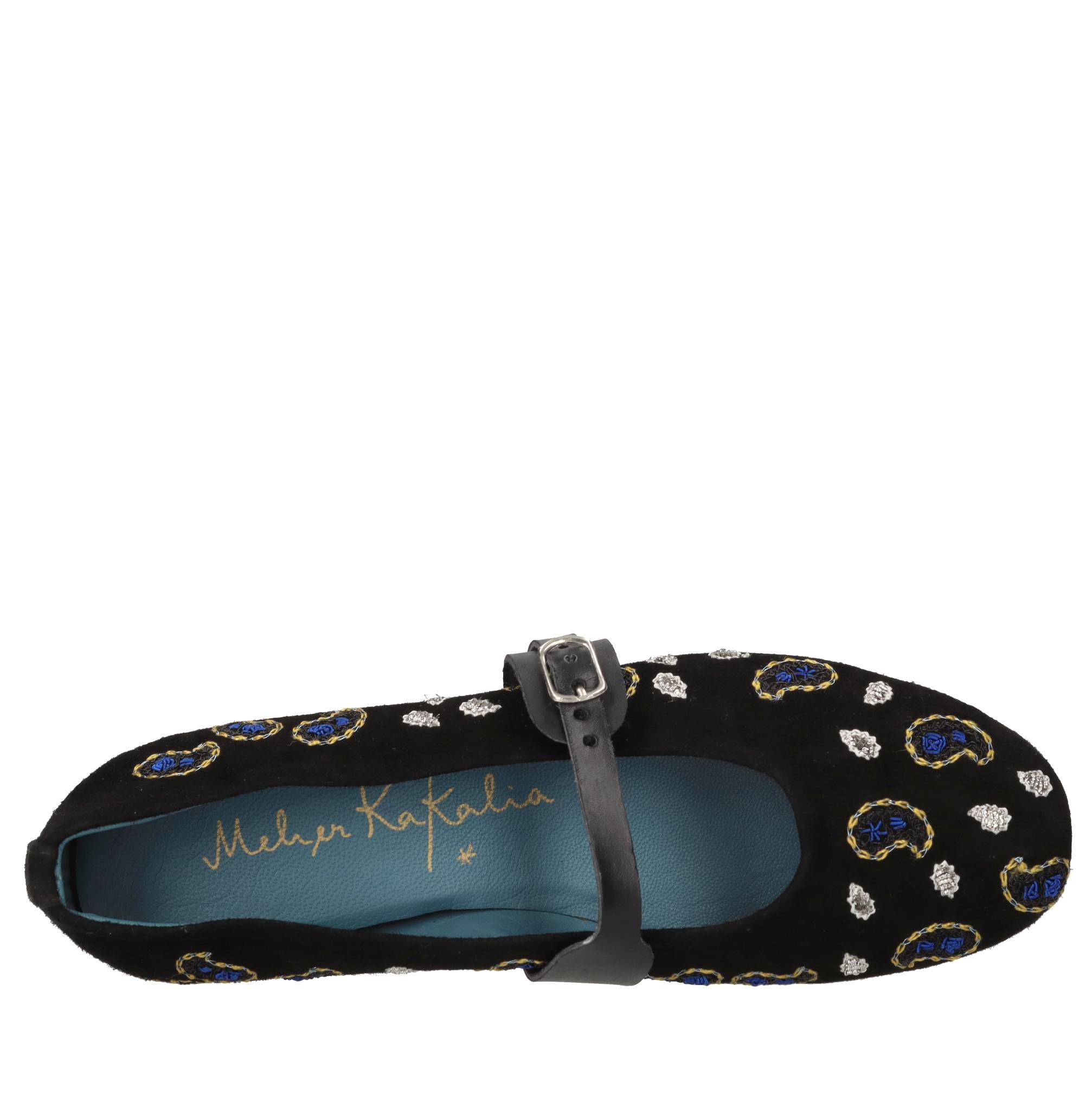 MEHER KAKALIA Flat shoes