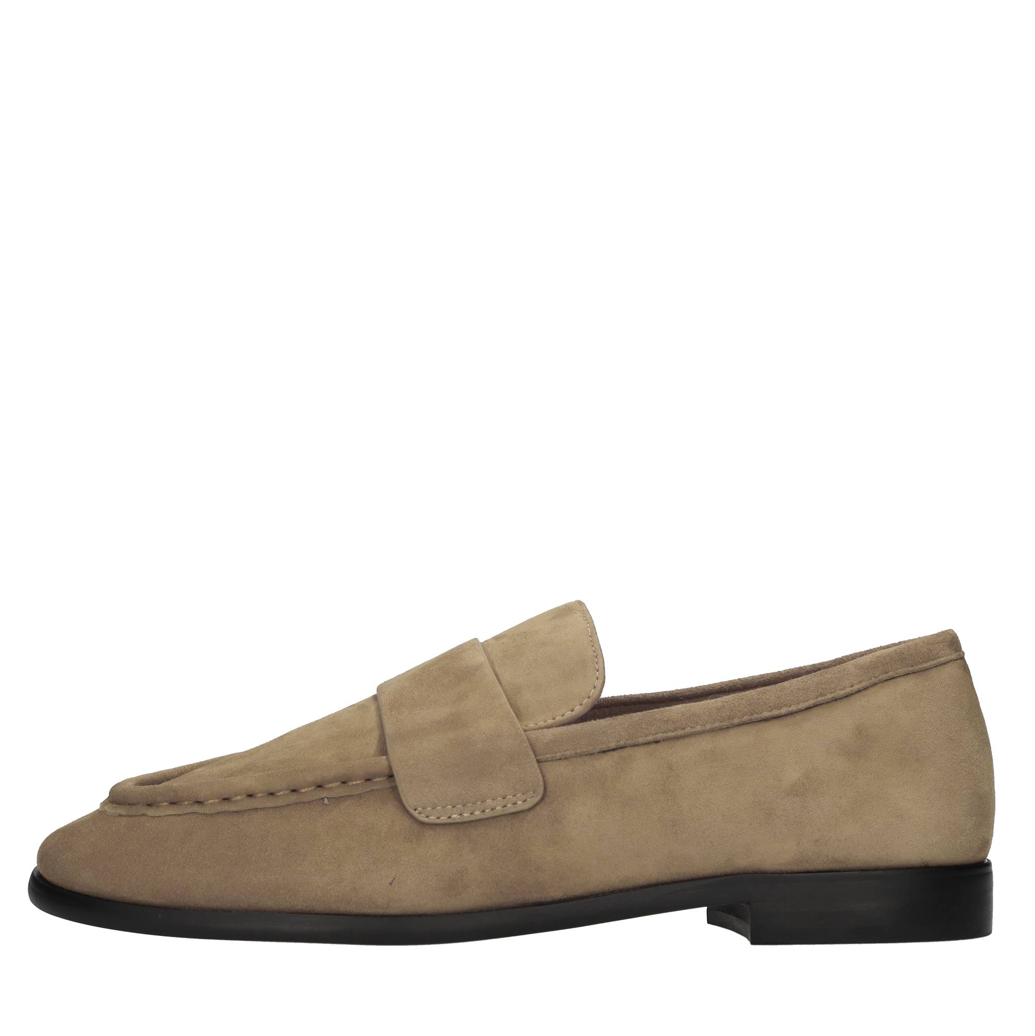The Giver Zapatos bajos Brown