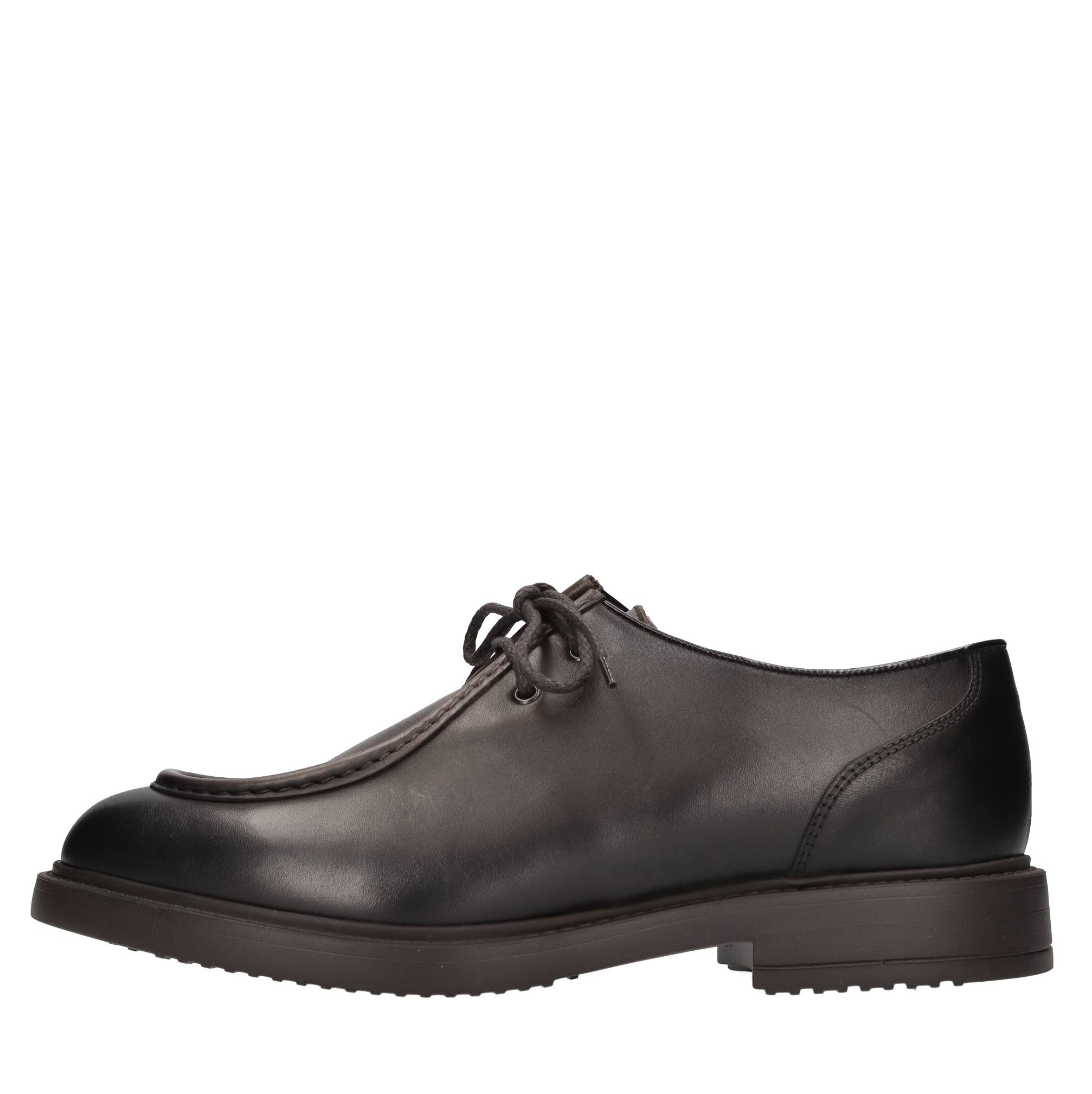 Doucal's Zapatos bajos Moro Head