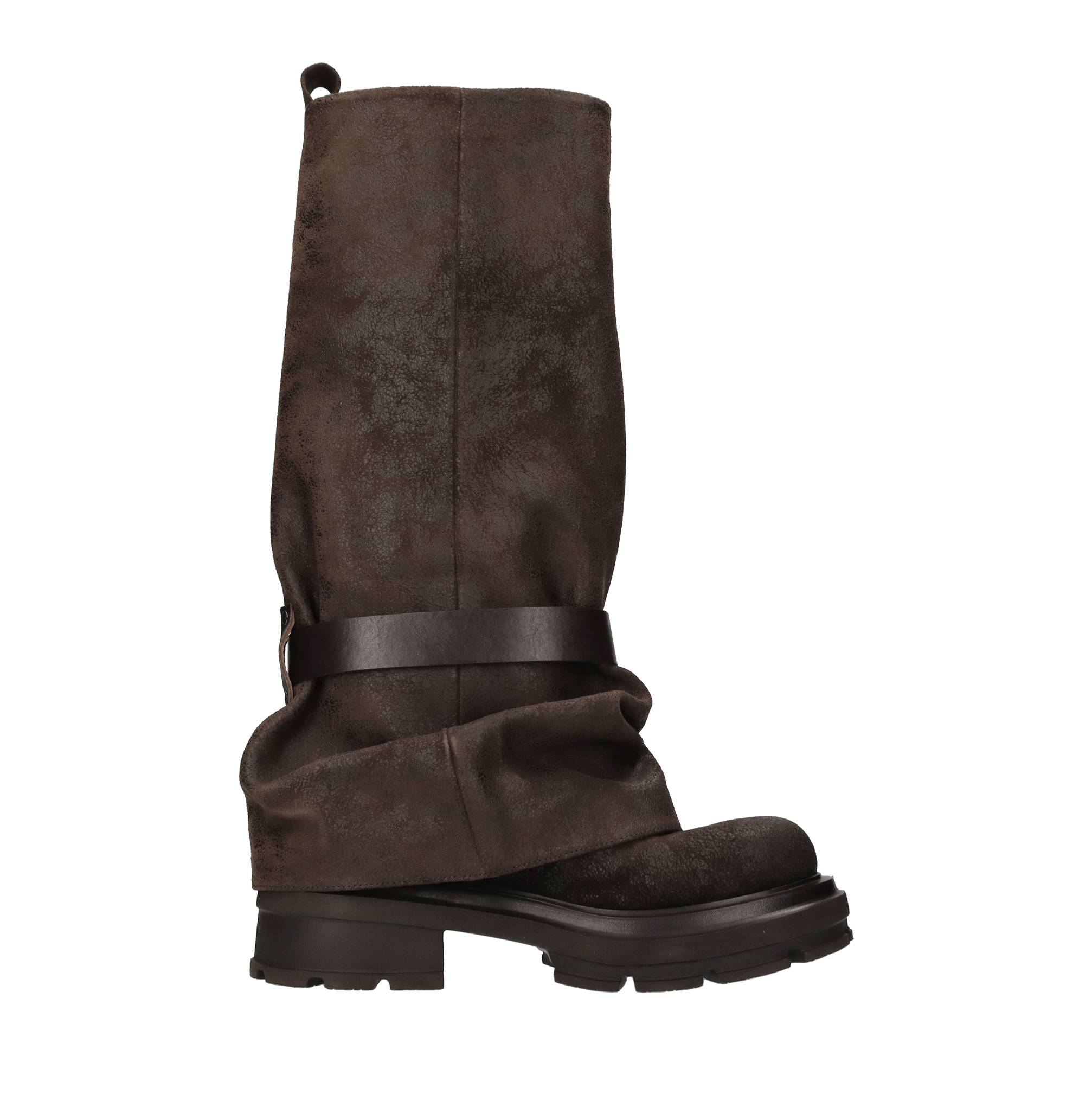 Elena Iachi Bottes brunes