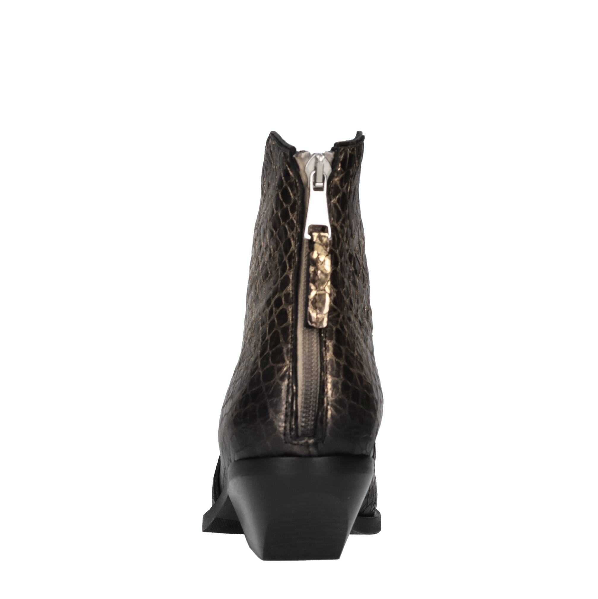 Elena Iachi Bottes en or