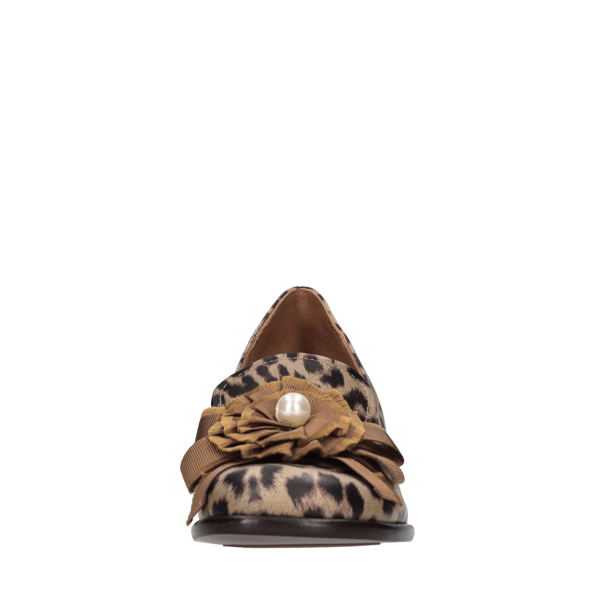 Chie Mihara Zapatos bajos Animales