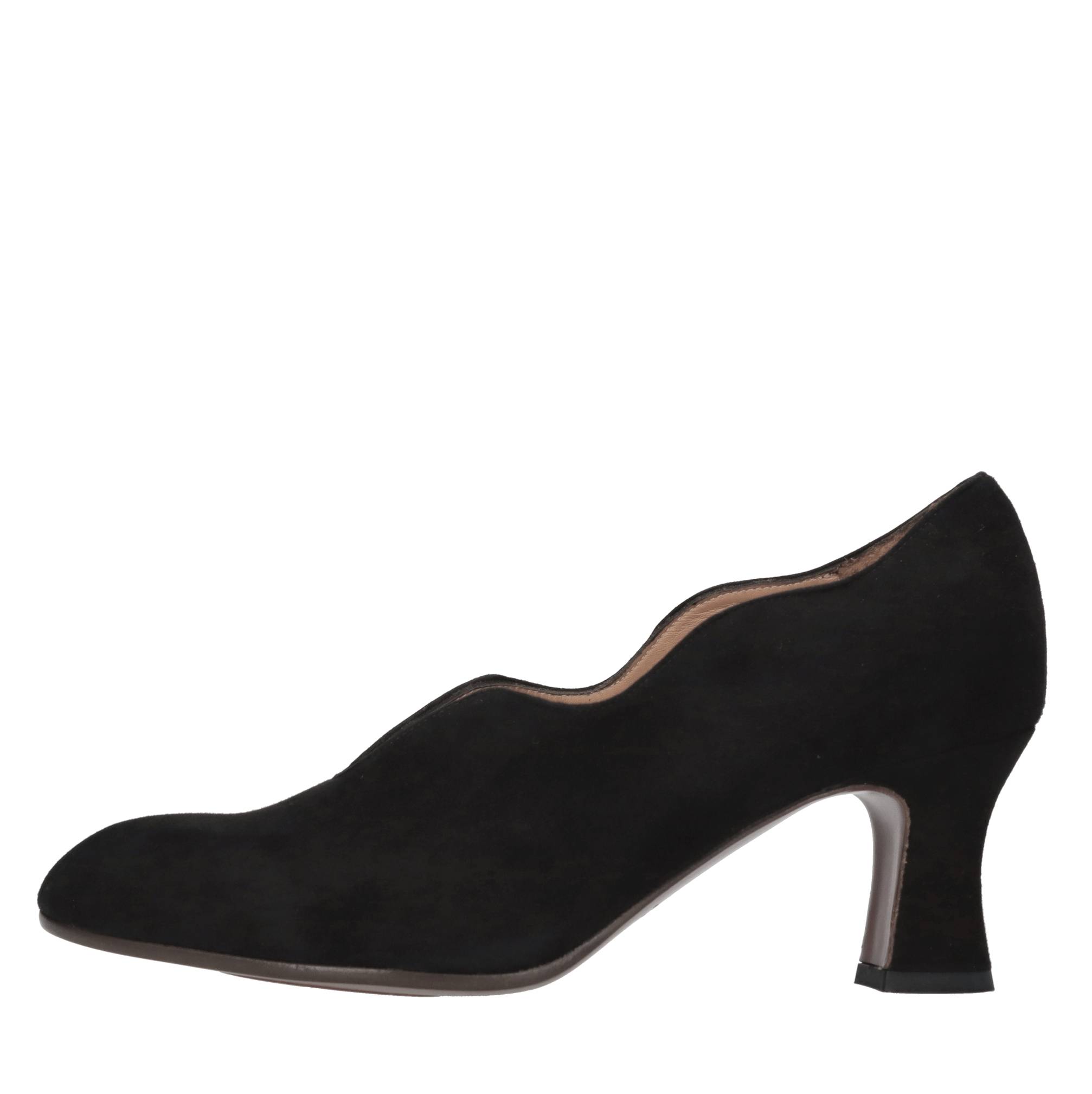 Chie Mihara Zapatos con tacón negro