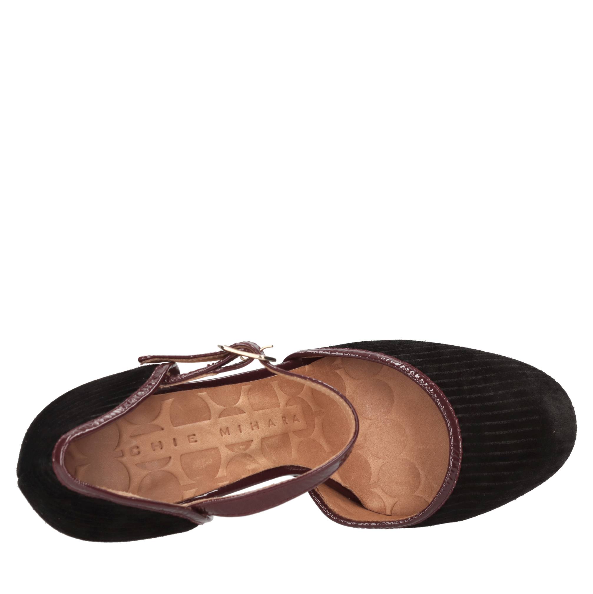 Chie Mihara Zapatos con tacón negro