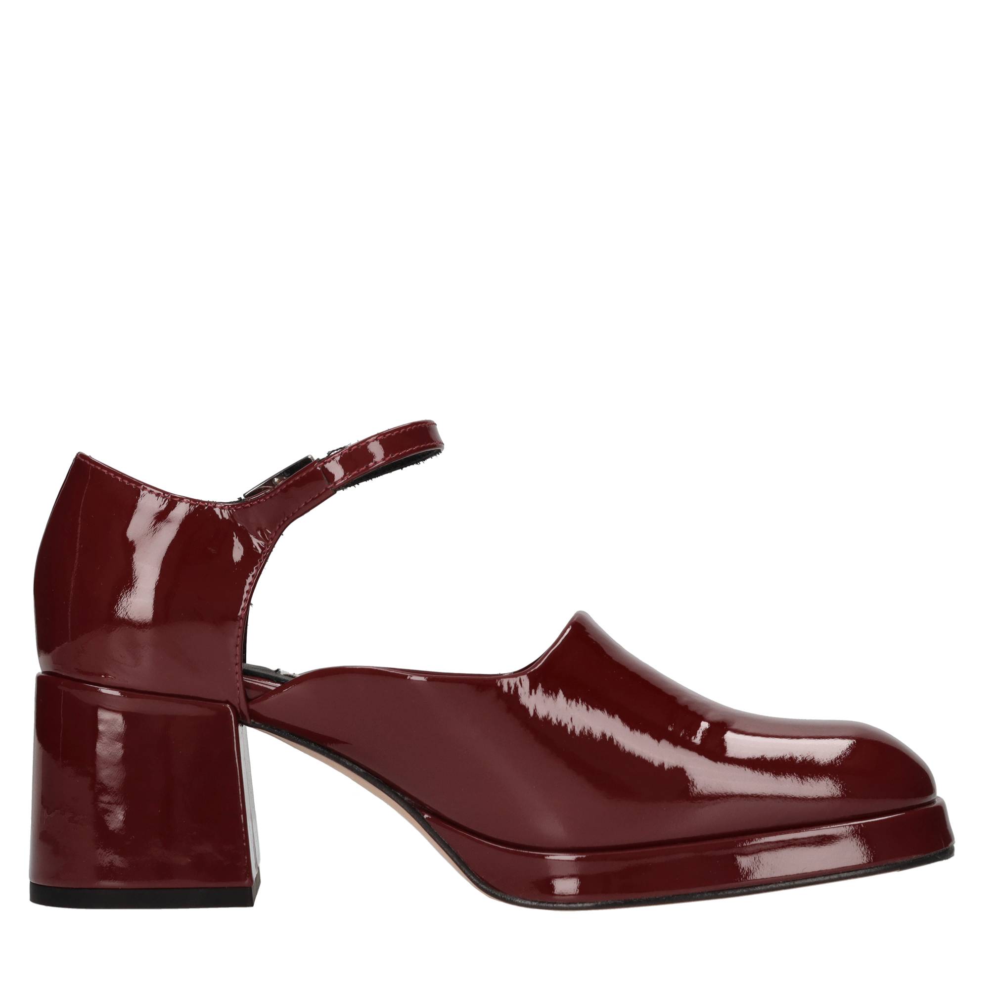 Miista Schuhe mit rotem Absatz