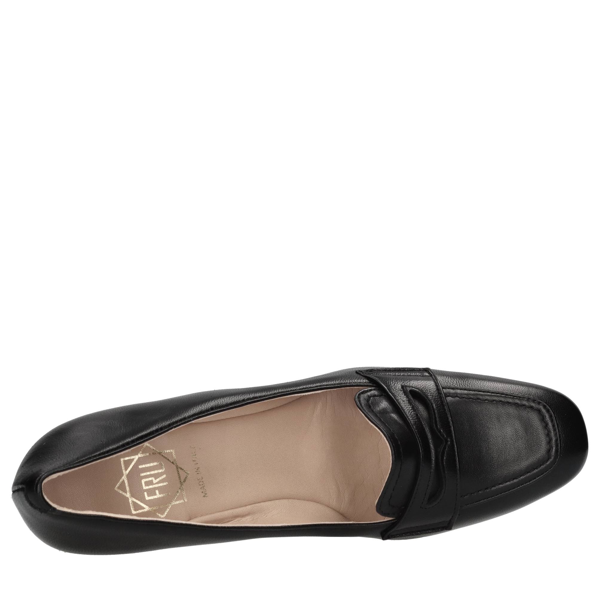 Fru Chaussures basses Noir