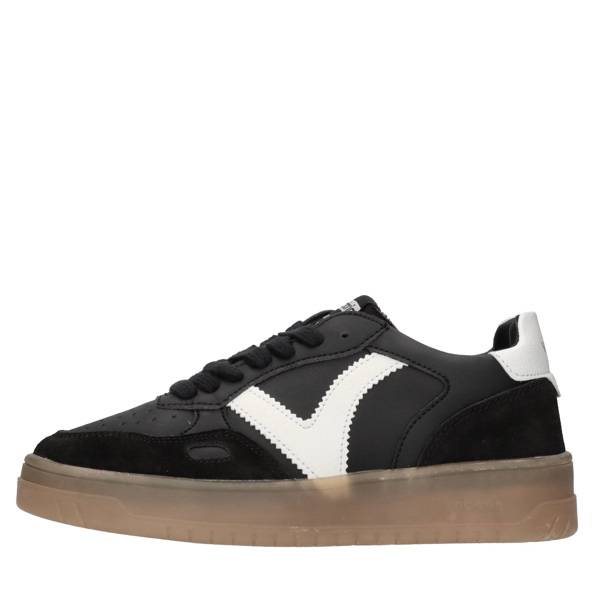 Victoria Sneakers