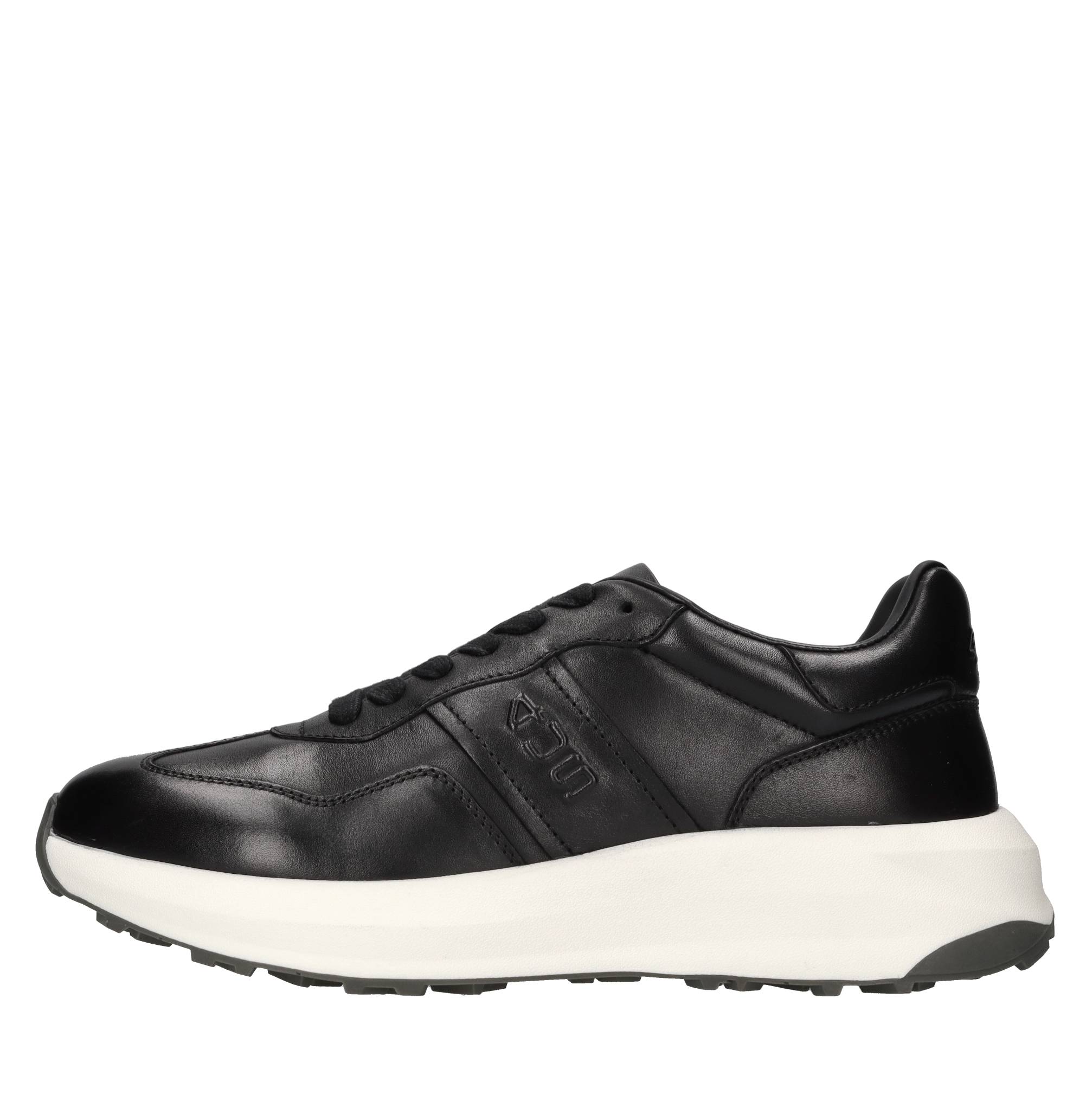 ♪ 4us Black Sneakers