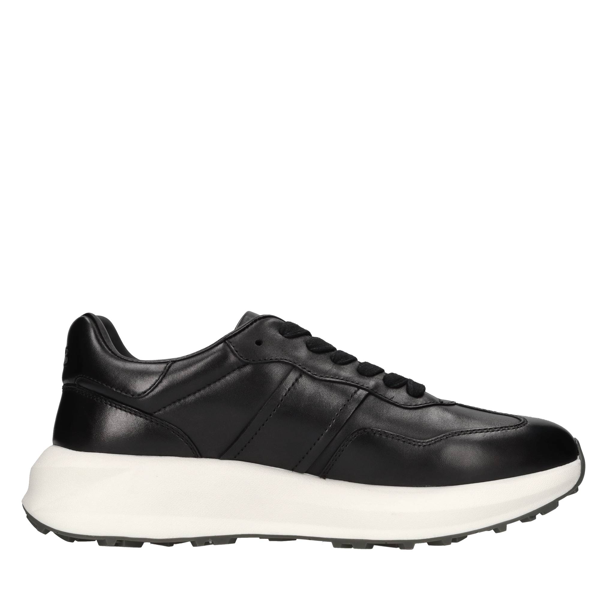 ♪ 4us Black Sneakers