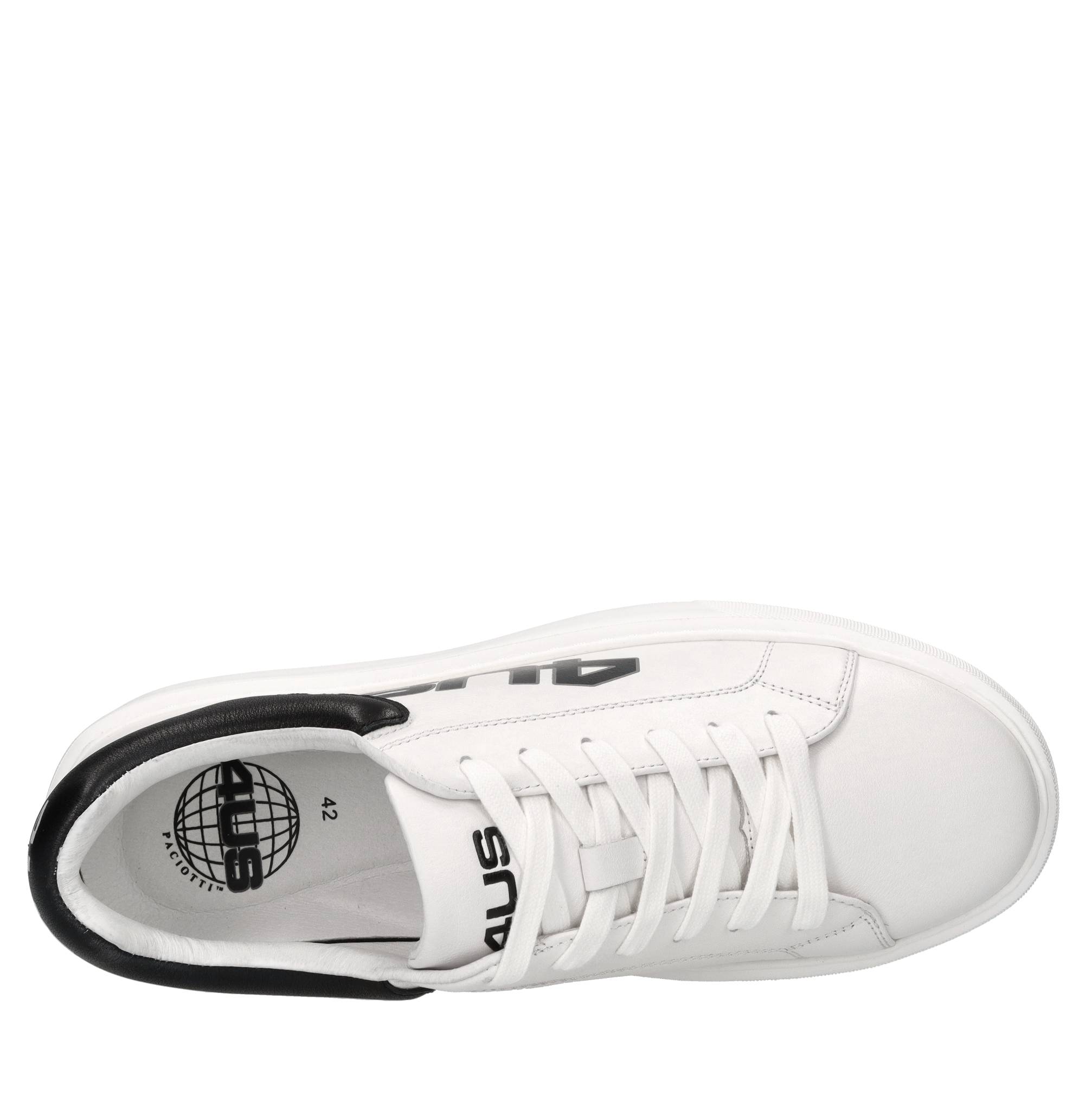 ♪ 4us White Sneakers