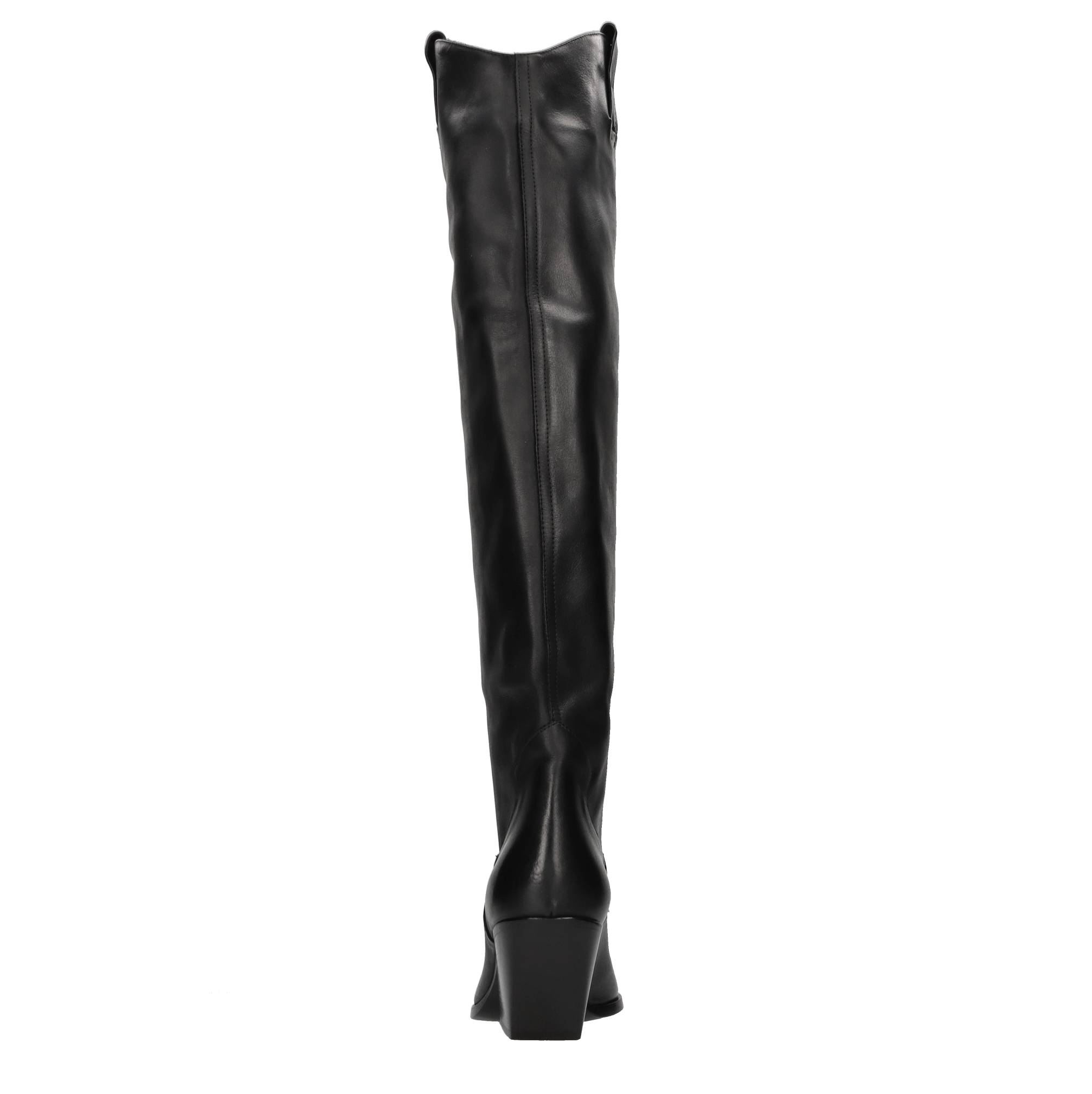 Elena Iachi Bottes noires