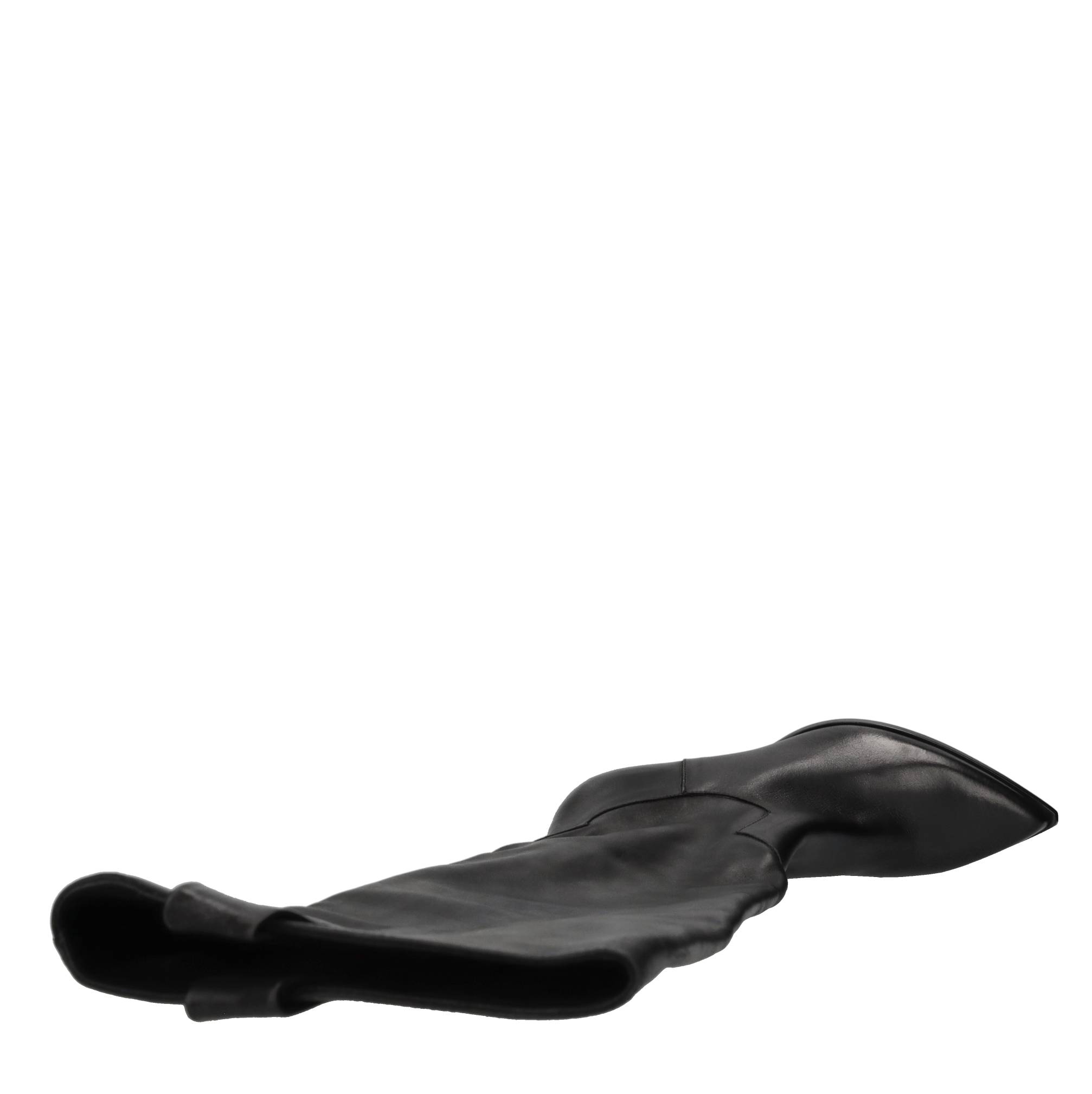Elena Iachi Bottes noires