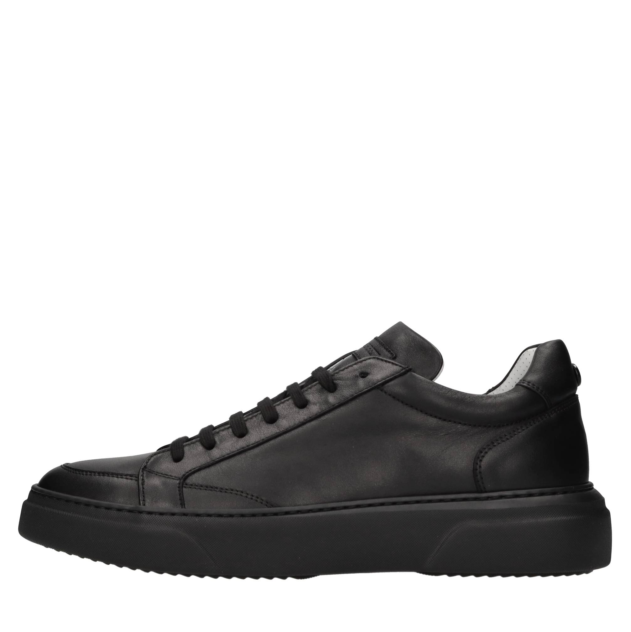 Blu Barrett Schwarze Sneaker