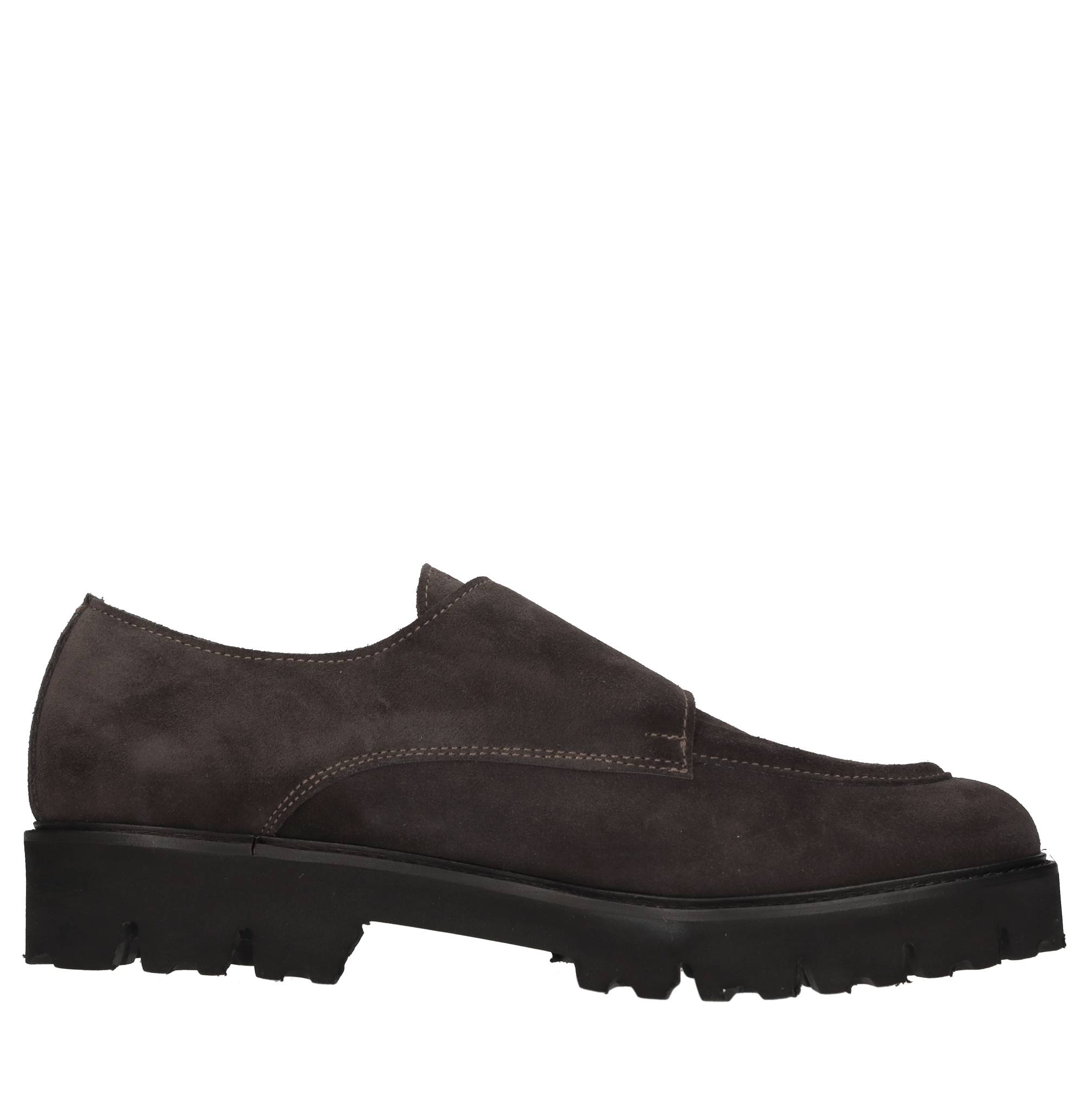 LUCA CARACCIOLO Flat shoes