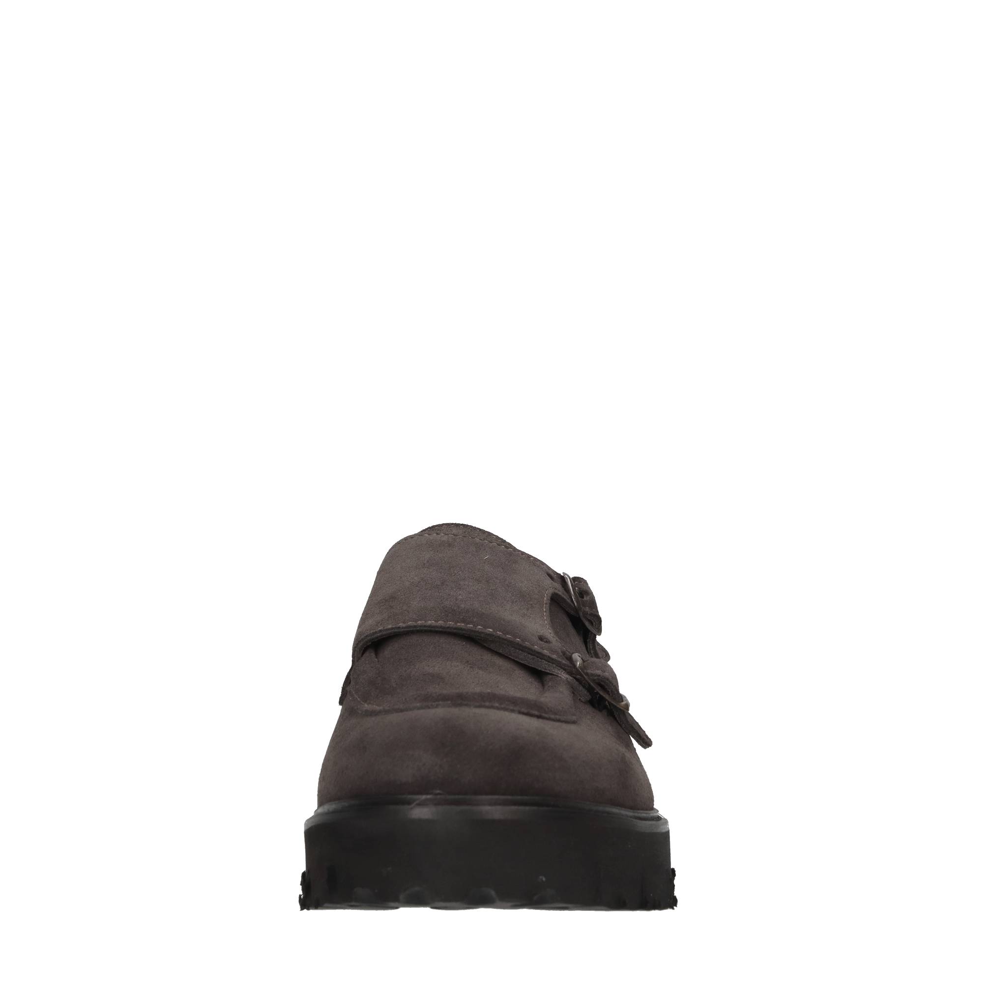 LUCA CARACCIOLO Flat shoes