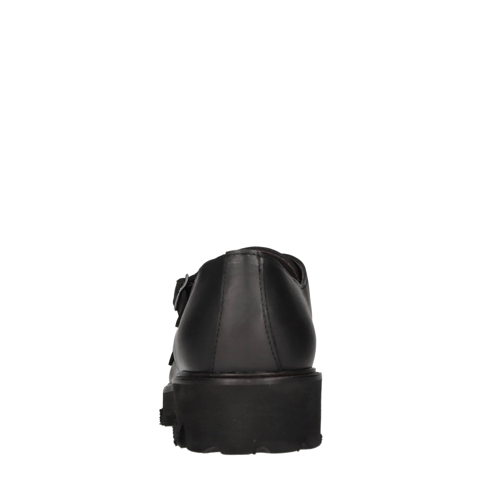 LUCA CARACCIOLO Flat shoes