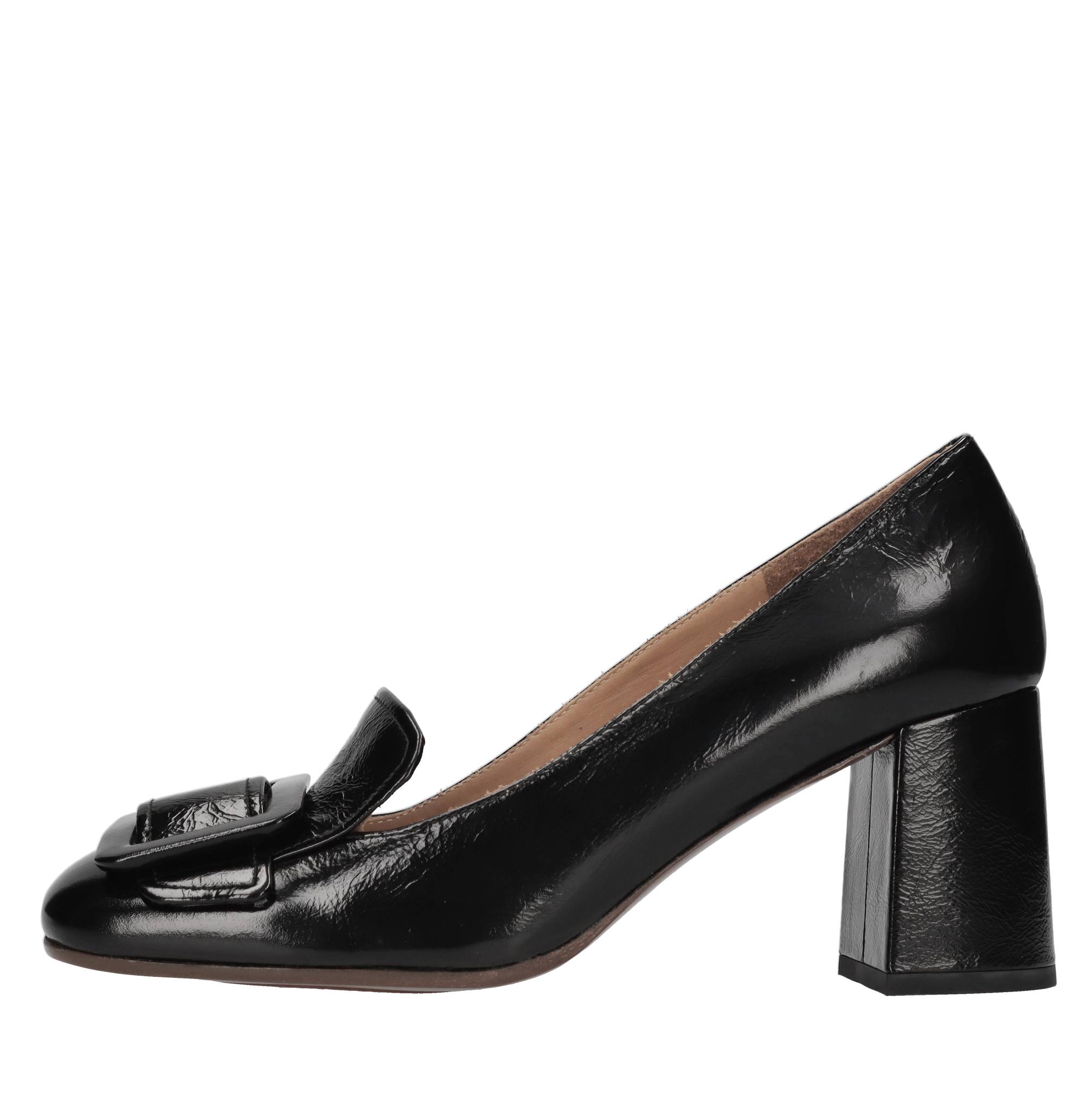 Chie Mihara Scarpe basse Nero