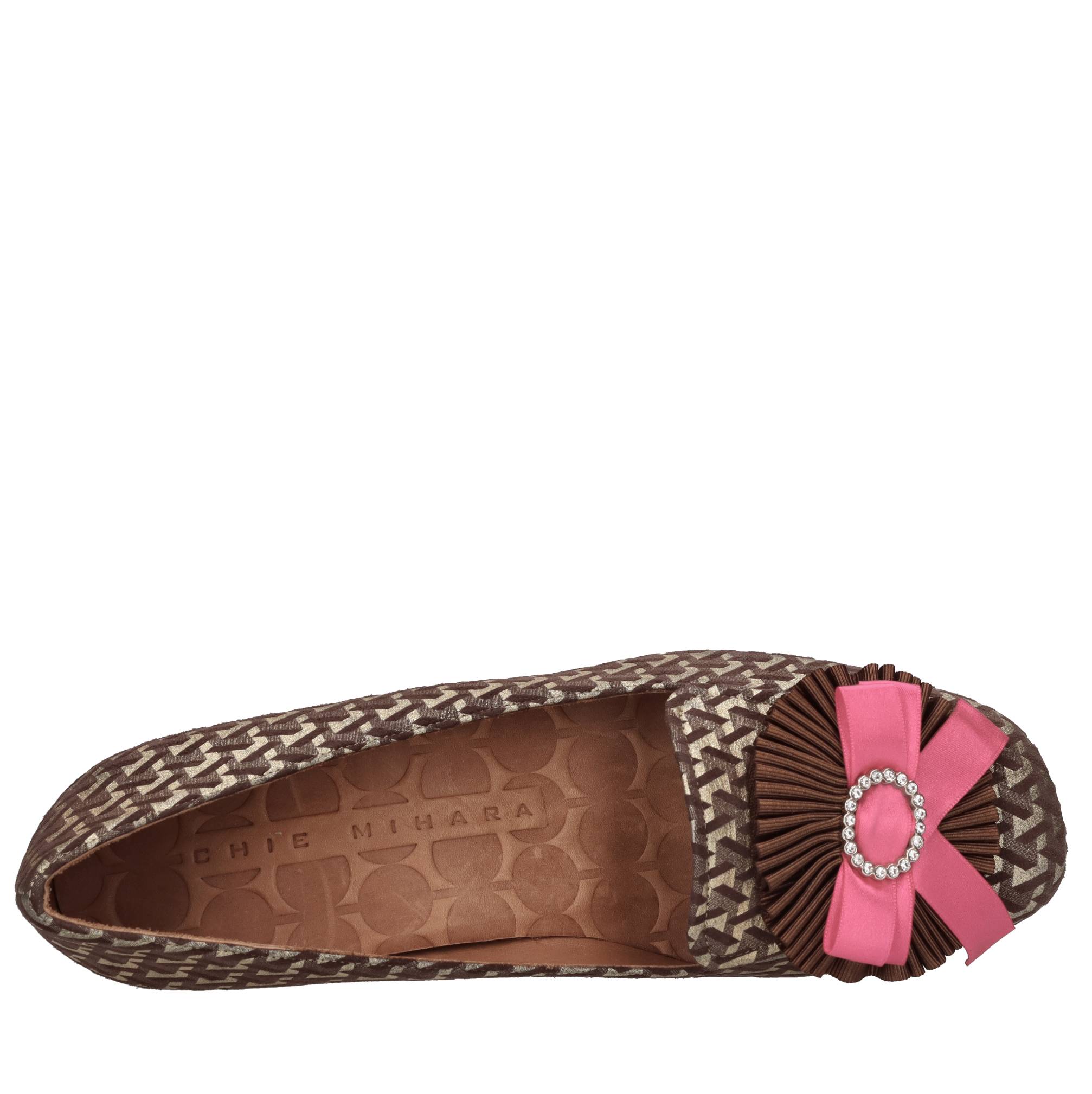 Chie Mihara Scarpe basse Marrone