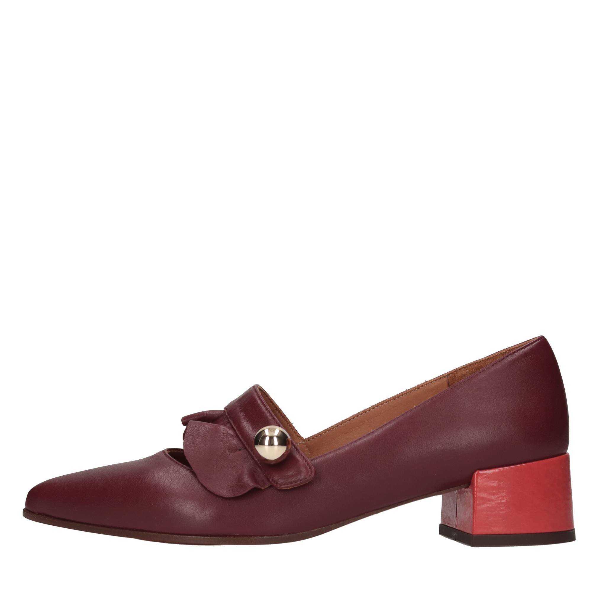 Chie Mihara Schoenen met hak Bordeaux