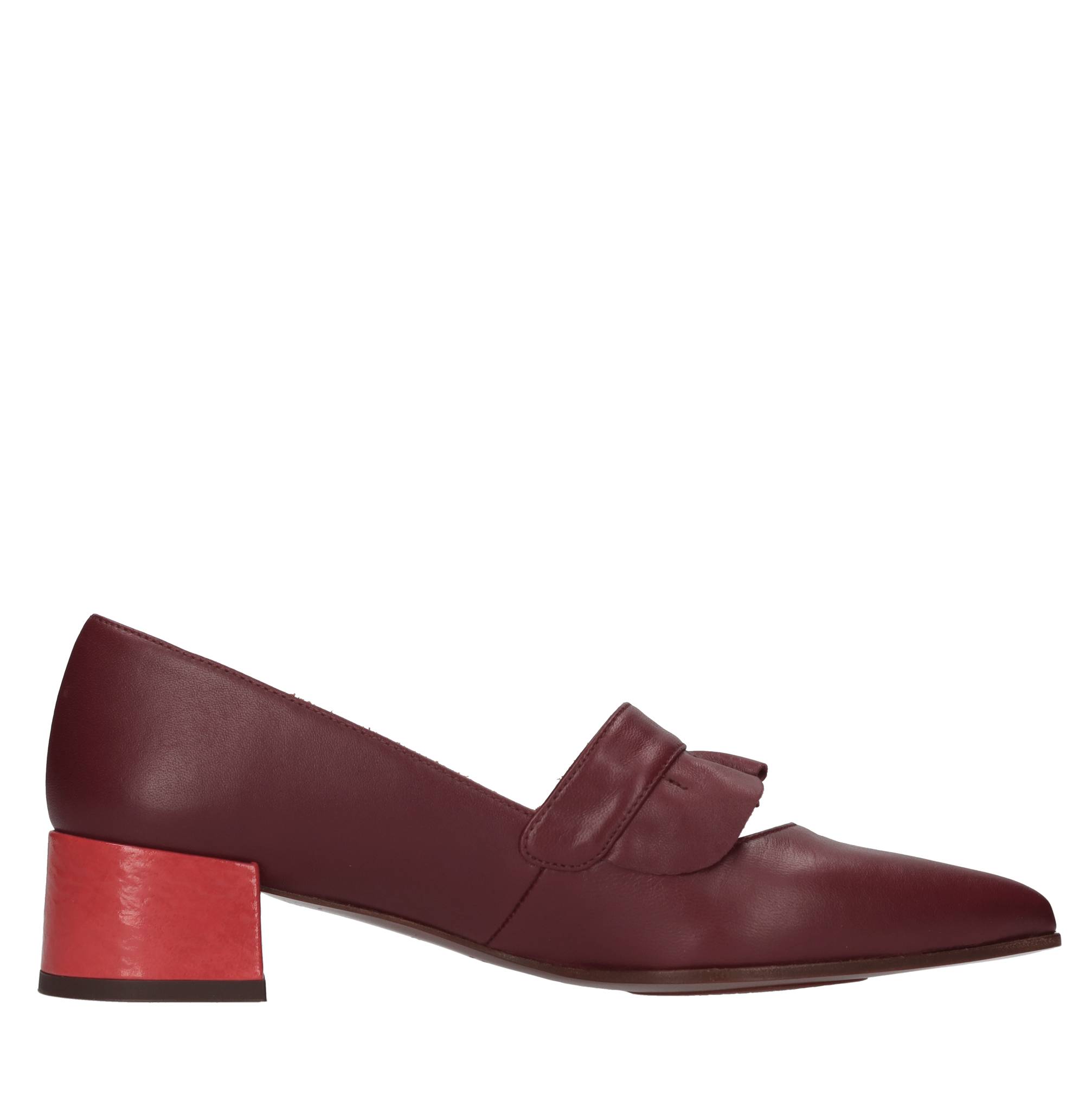 Chie Mihara Schoenen met hak Bordeaux