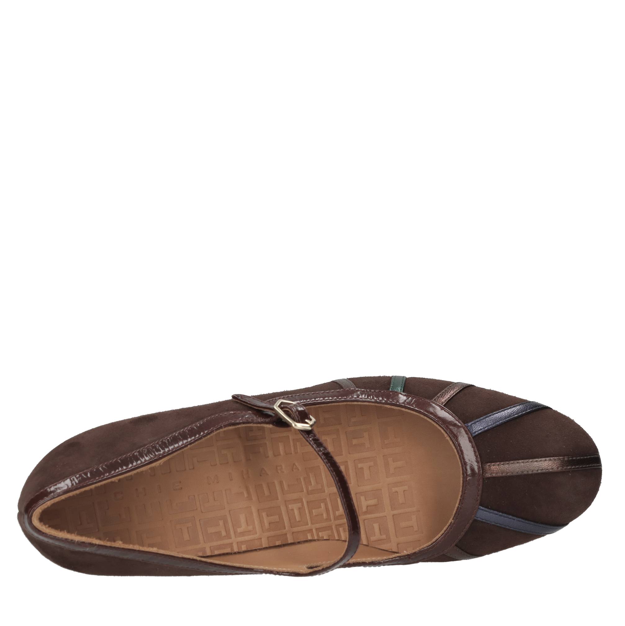 Chie Mihara Schoenen met bruine hakken
