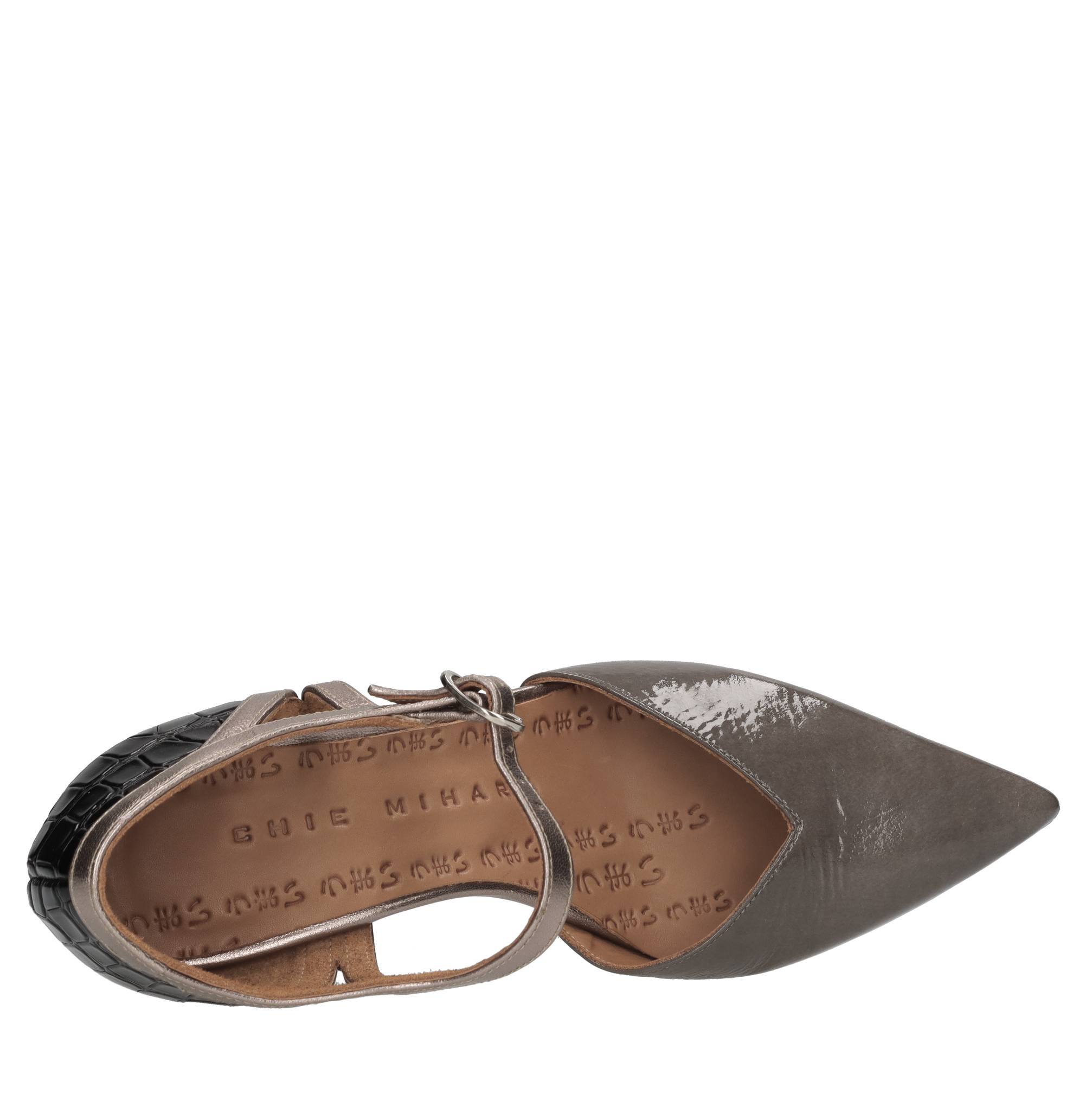 Chie Mihara Schoenen met multicolor hiel