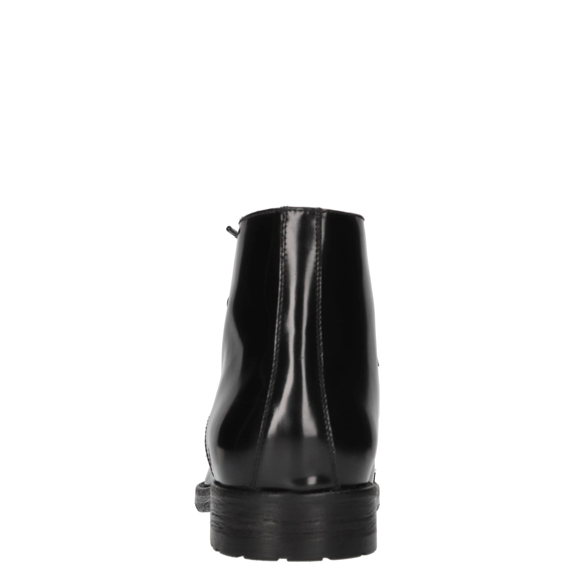 Hundred 100 Bottes noires