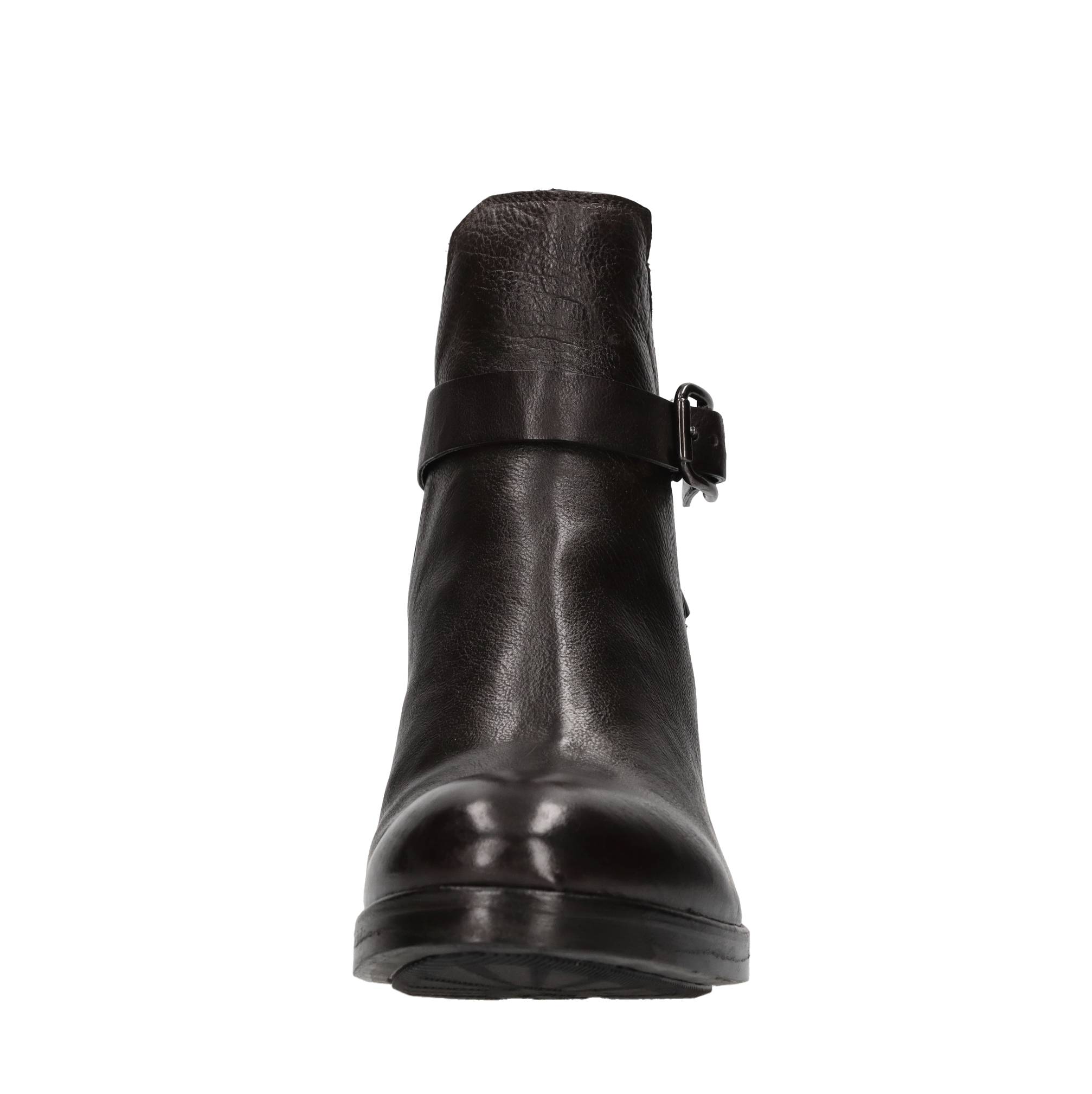 HUNDRED 100 Boots