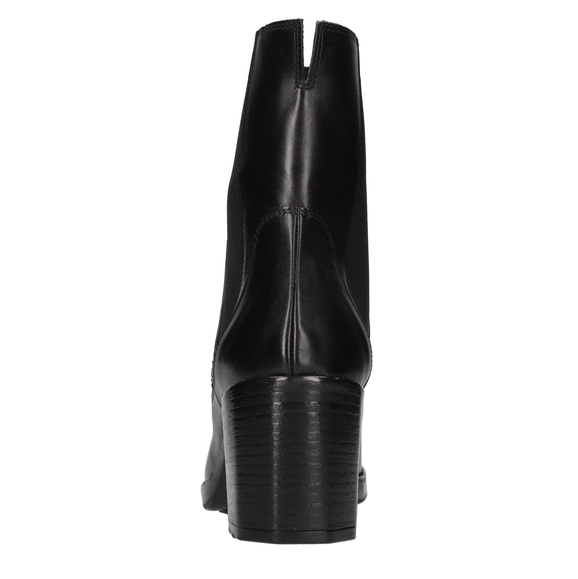 Hundred 100 Bottes noires